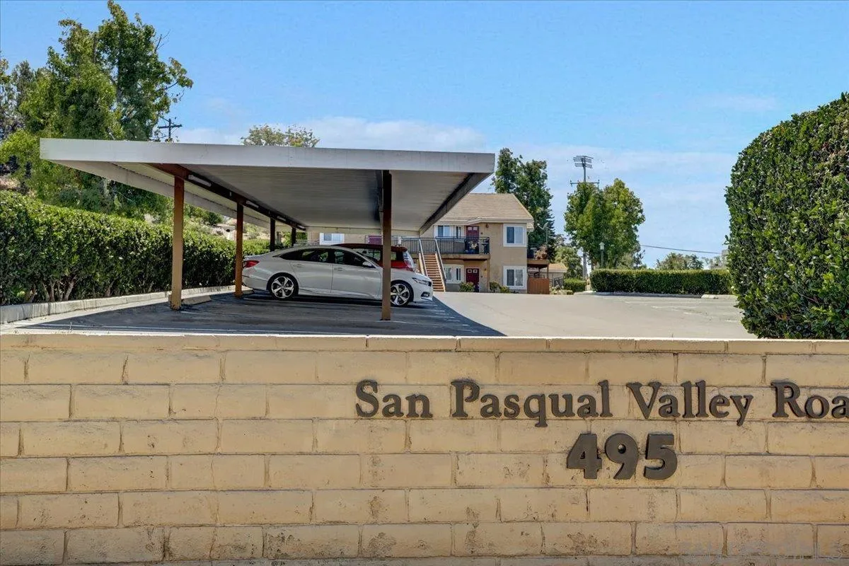 https://cdn.realtyfeed.com/cdn/127/260022283/96fbf46a01855e8013b99b4870c057a8.webp