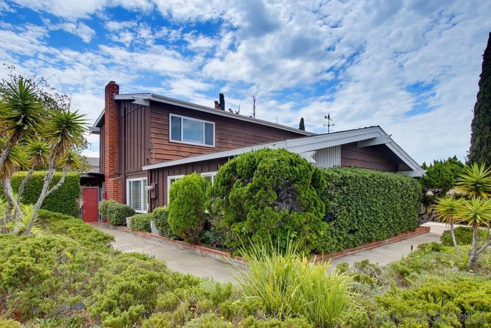 6789 Renkrib Avenue, San Diego, CA 92119 - Photo 4 of 66, San Diego, CA
