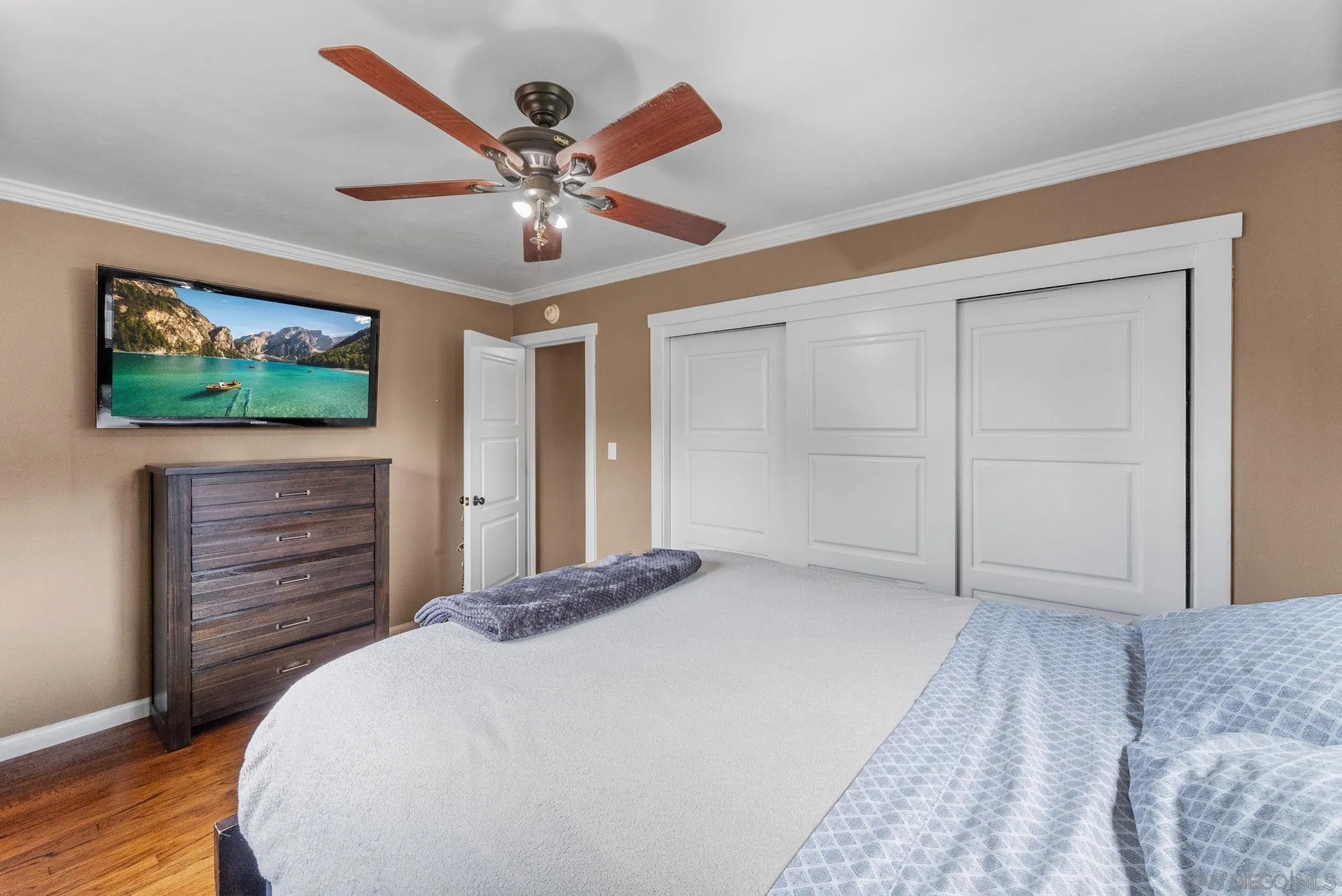 https://cdn.realtyfeed.com/cdn/127/260022288/ac80f5b234de25752bcd128a84153e67.webp