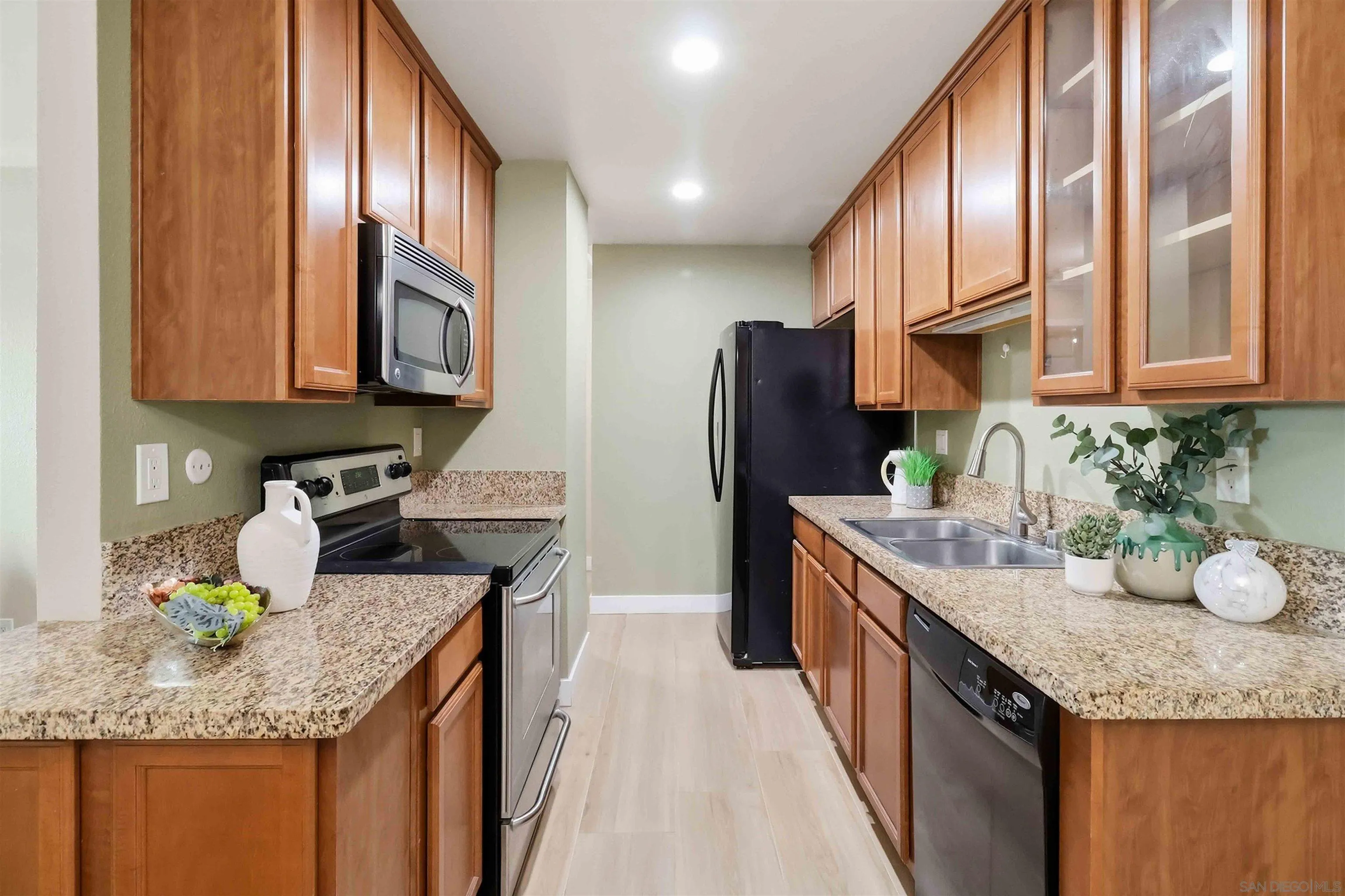 https://cdn.realtyfeed.com/cdn/127/260022290/abe83cee83c15955bf3adda879689f59.webp