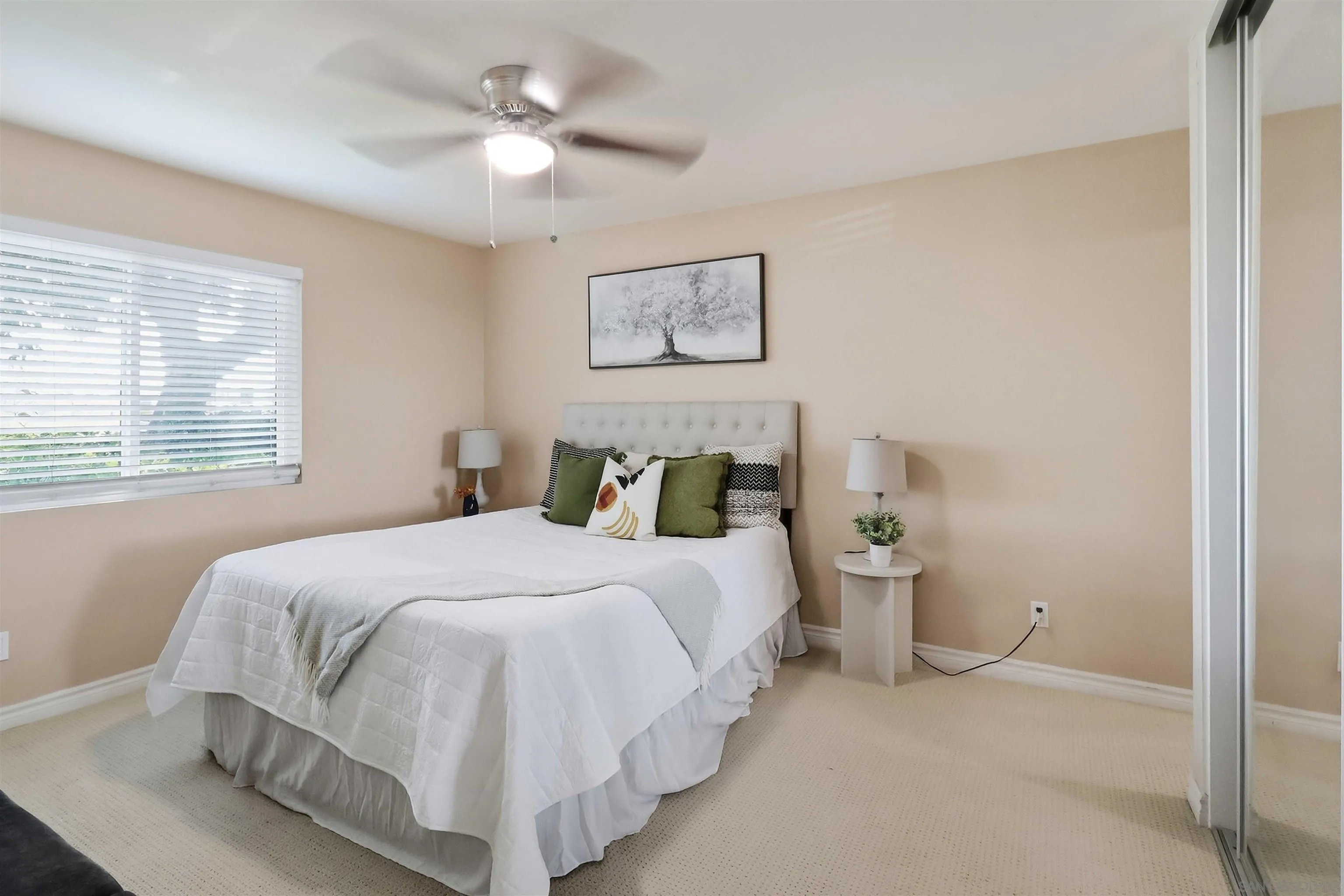 https://cdn.realtyfeed.com/cdn/127/260022290/b0a84c1089df0913368235f77437ce1d.webp