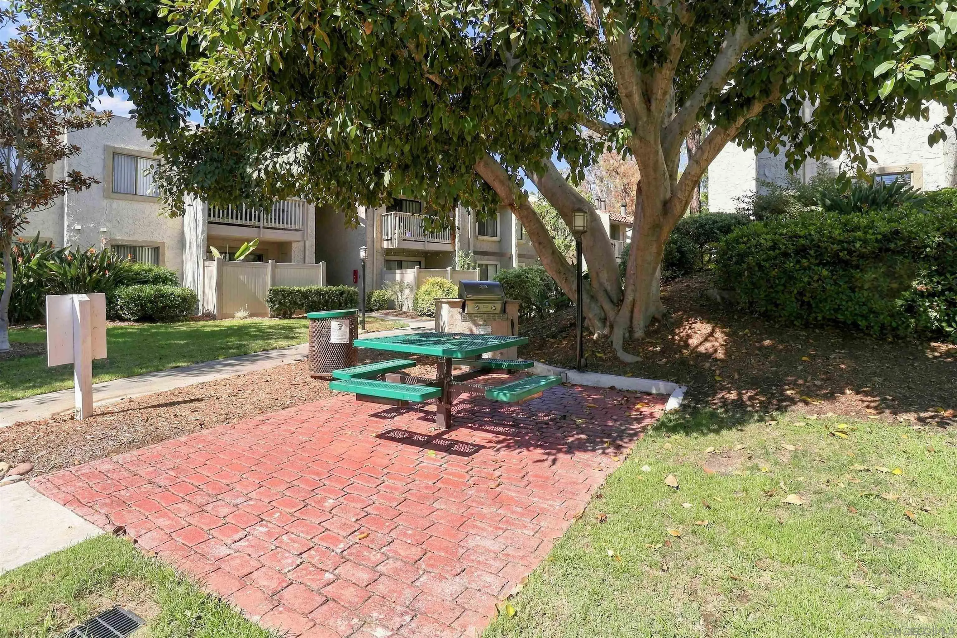 https://cdn.realtyfeed.com/cdn/127/260022290/c0e7cbffa9f51c910ffb1ede8dc9d0d6.webp