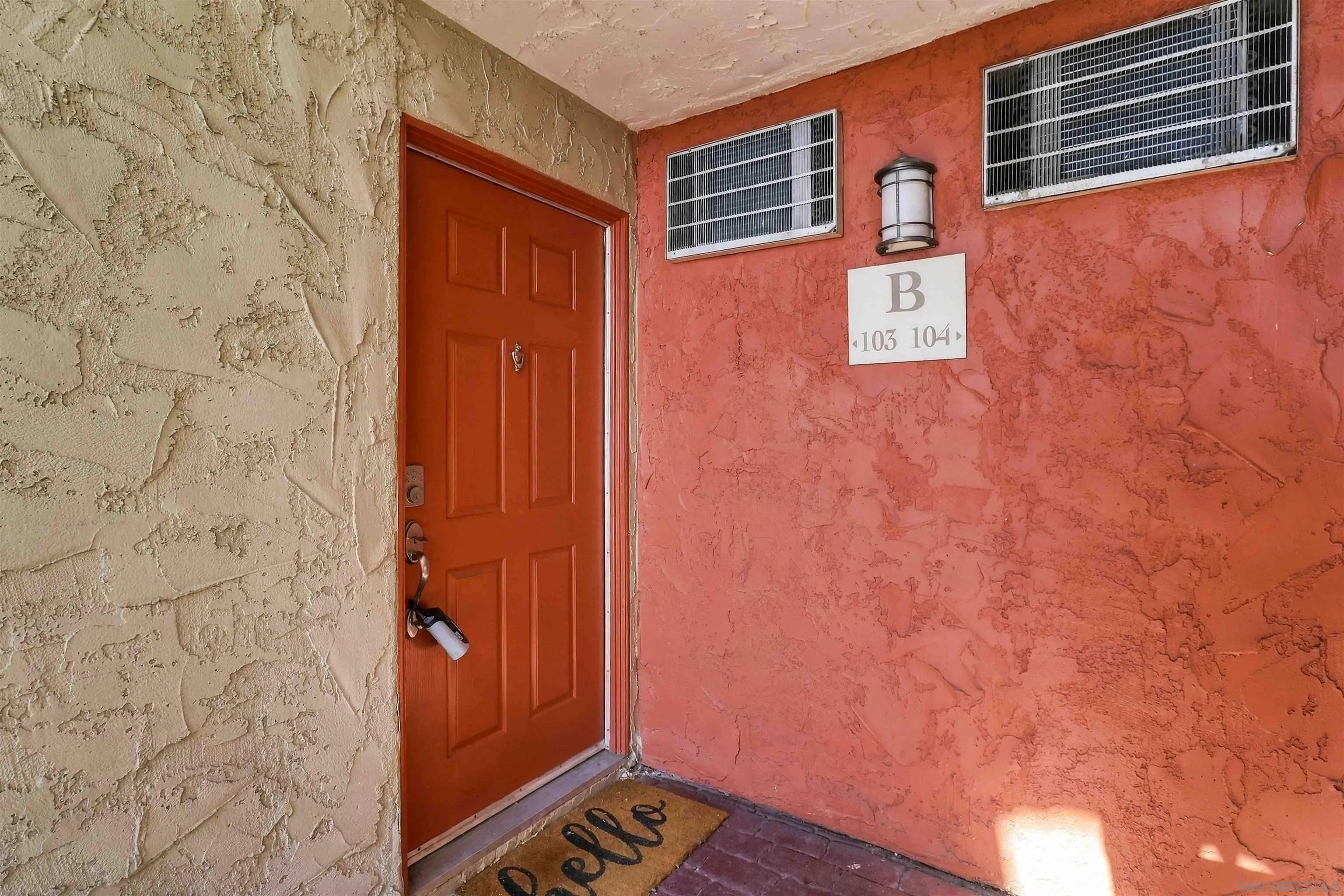 https://cdn.realtyfeed.com/cdn/127/260022290/e2966962012b14317614547901bbfd2b.webp