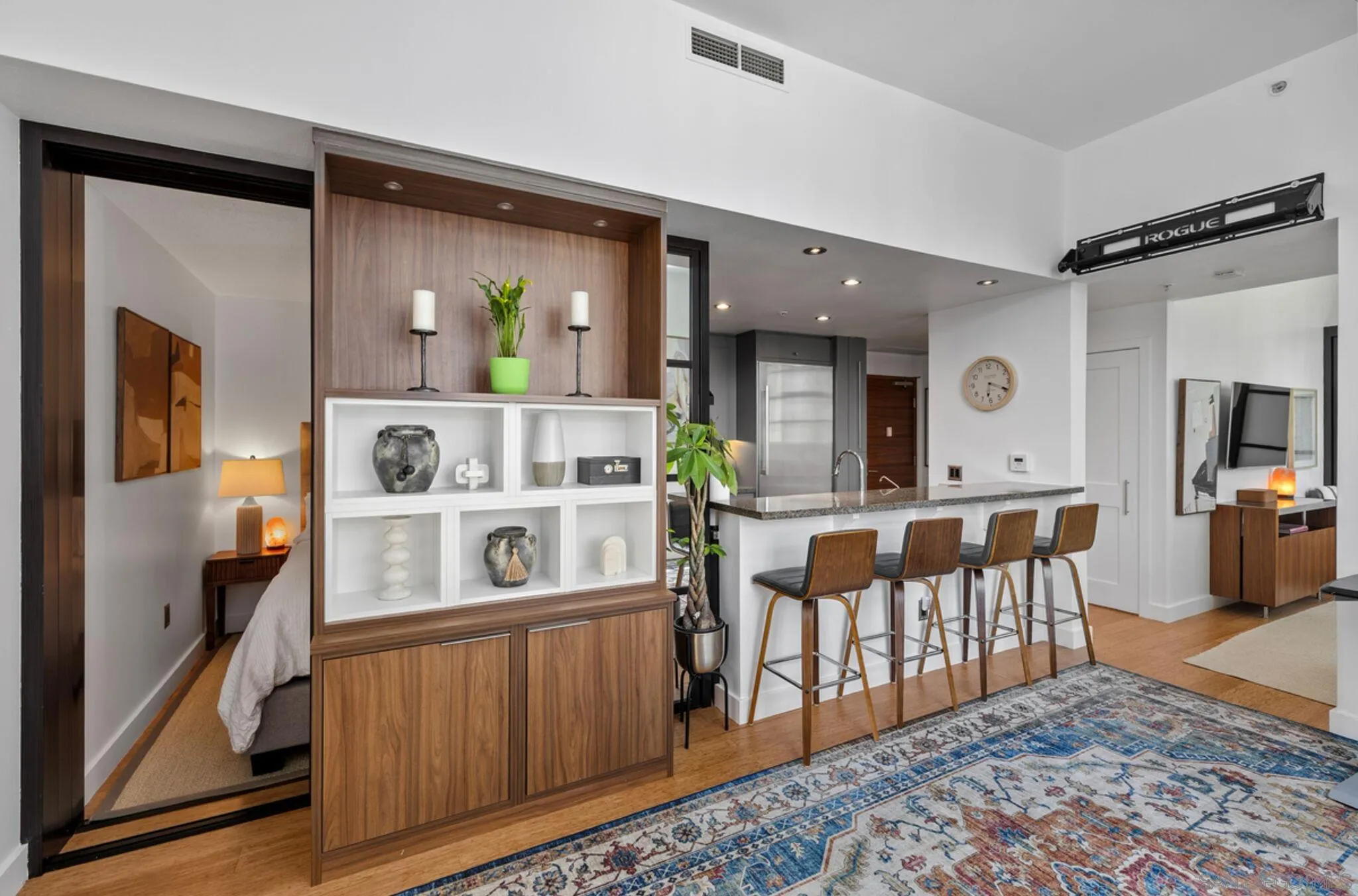 700 W E St Unit 403, San Diego, CA 92101 - Photo 3 of 37, San Diego, CA