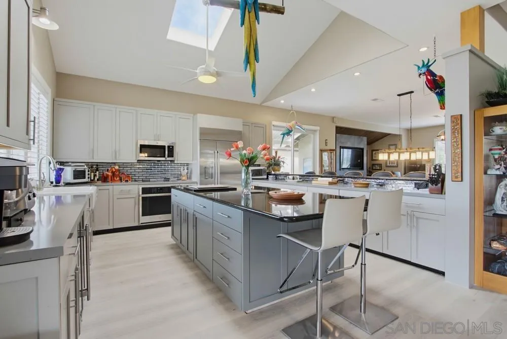 https://cdn.realtyfeed.com/cdn/127/260022301/1fb8fa837a5ce90663583db3018676a9.webp