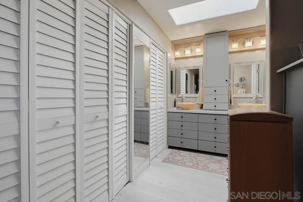 https://cdn.realtyfeed.com/cdn/127/260022301/e667527603eb97fba3c82d6a16b6b5e6.webp
