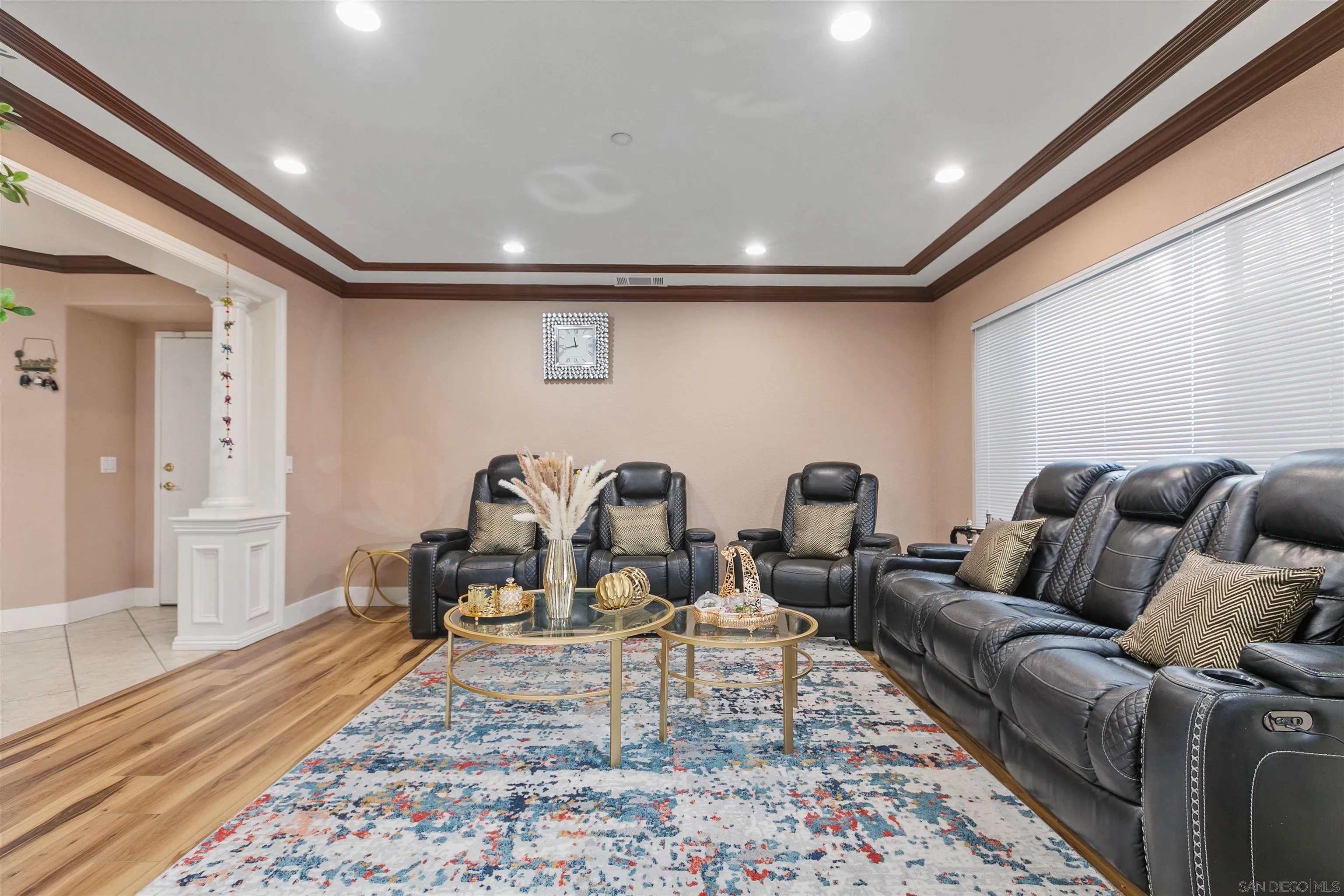 https://cdn.realtyfeed.com/cdn/127/260022311/21c7578387e4383353c9dc8dd28dc592.webp