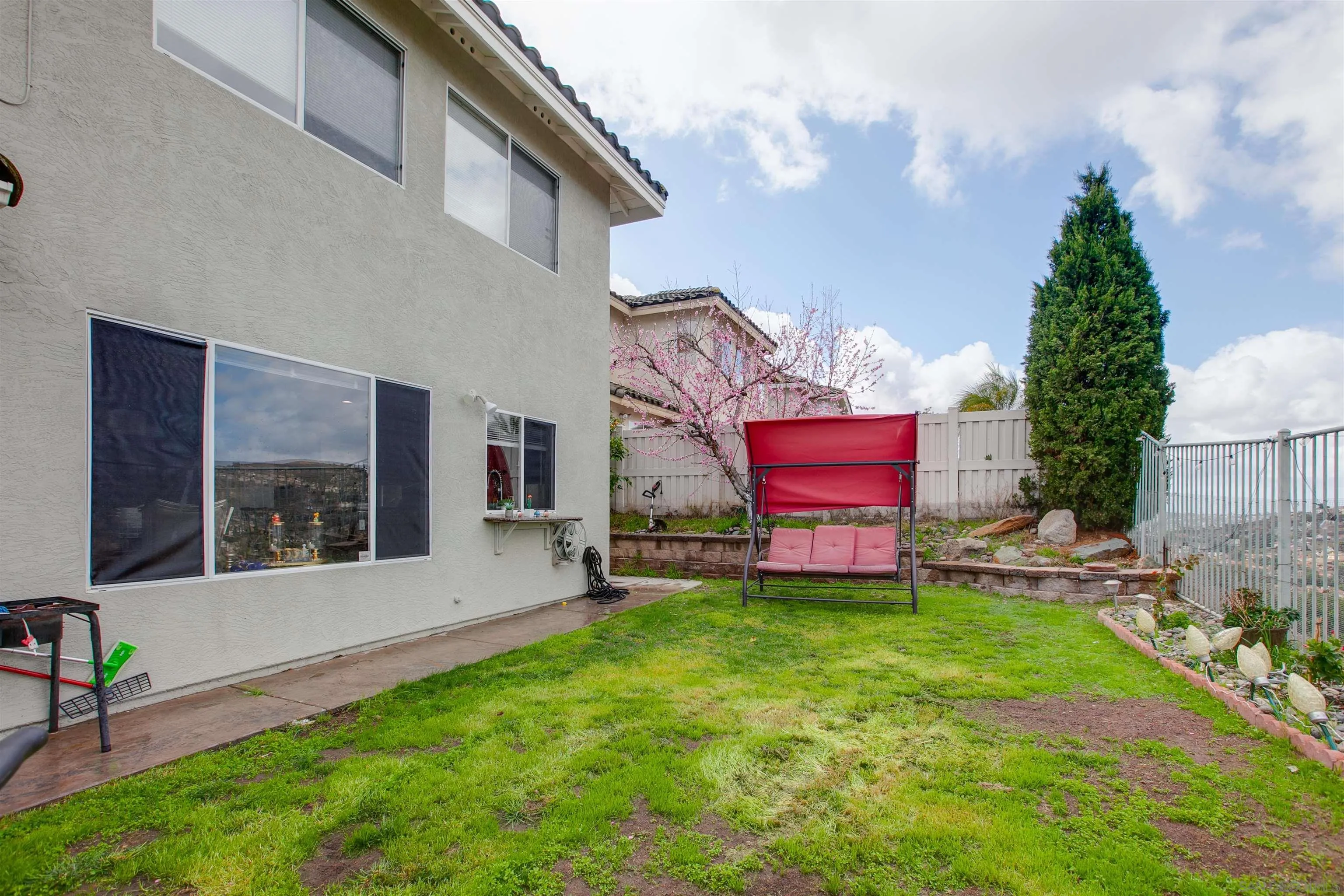 https://cdn.realtyfeed.com/cdn/127/260022311/f0b89da78930227dfd2f664ea5c15991.webp