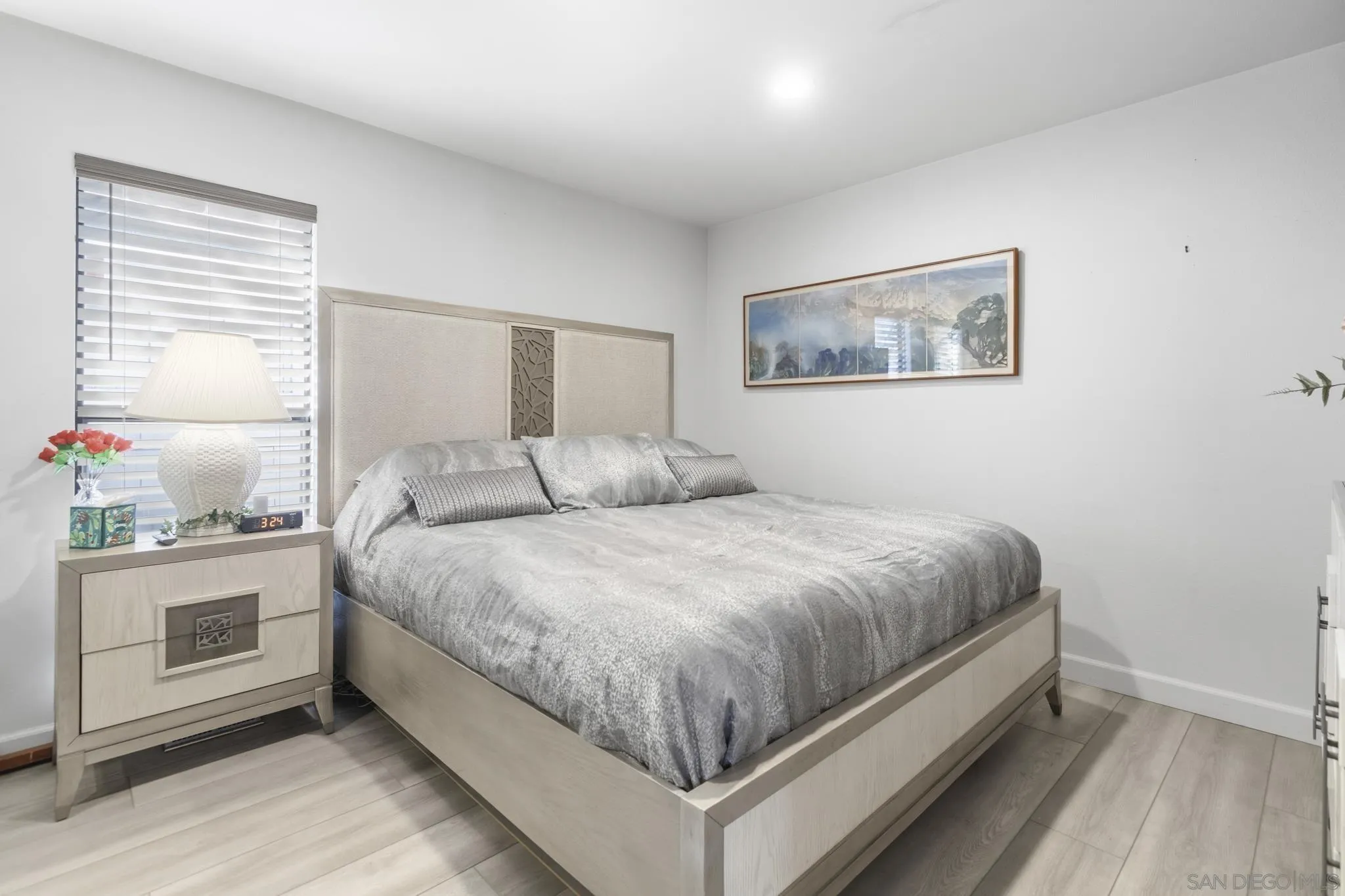 https://cdn.realtyfeed.com/cdn/127/260022315/5a45511e55edba5153d2c5a20afca355.webp