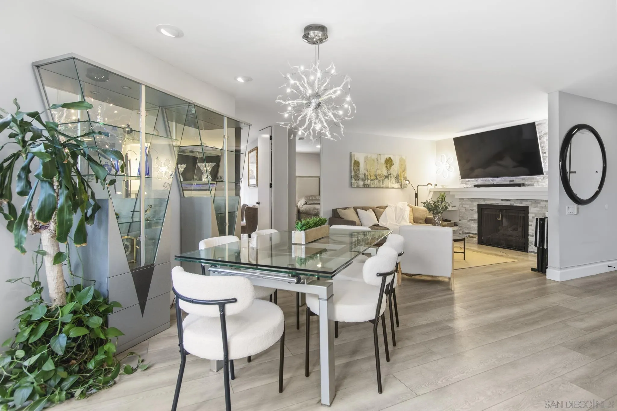 https://cdn.realtyfeed.com/cdn/127/260022315/c2aa4aa268bd638222b1e35252ee4776.webp