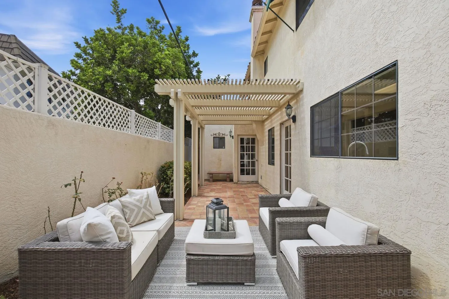 https://cdn.realtyfeed.com/cdn/127/260022318/aee11bce113a7e030543c84c1873b74e.webp