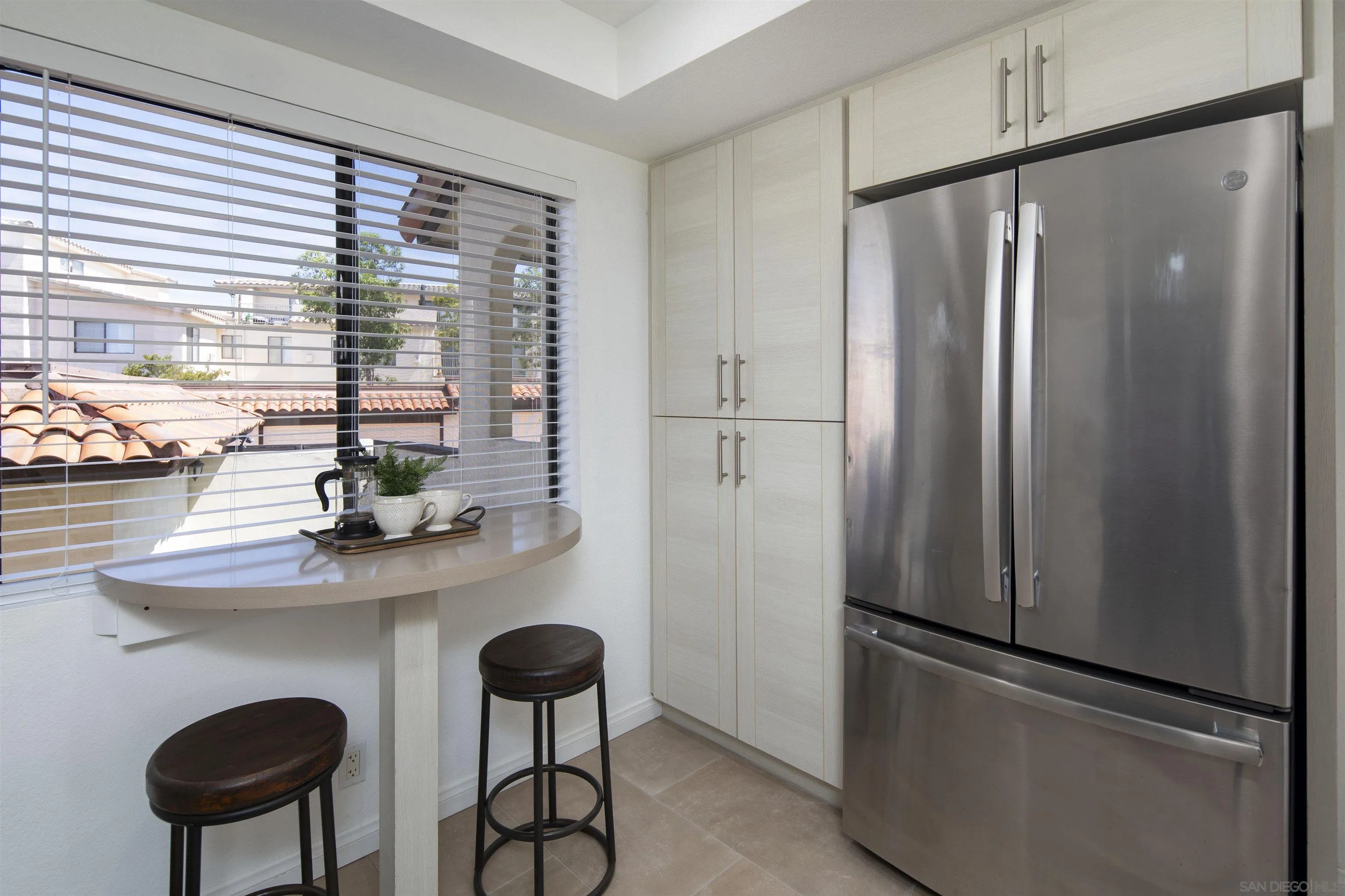 https://cdn.realtyfeed.com/cdn/127/260022319/047e1949467c569142018eadb723486e.webp