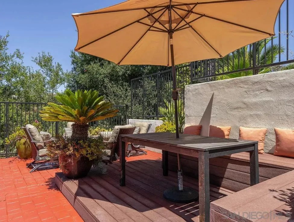 https://cdn.realtyfeed.com/cdn/127/260022319/2ef43c01b329893efa47dcdb73bcddfb.webp