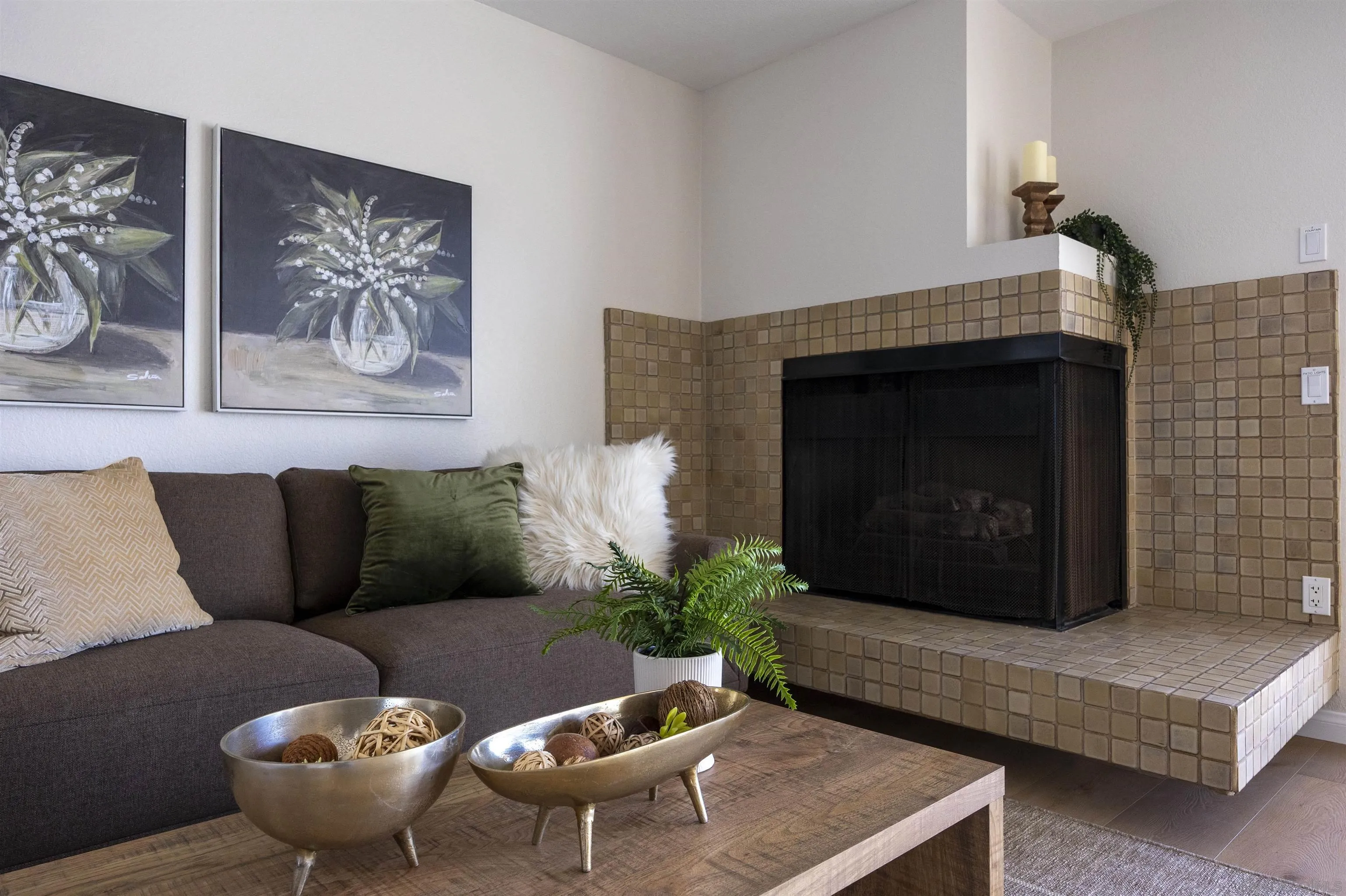 https://cdn.realtyfeed.com/cdn/127/260022319/869958d3581393f621b5c644330a7d5c.webp