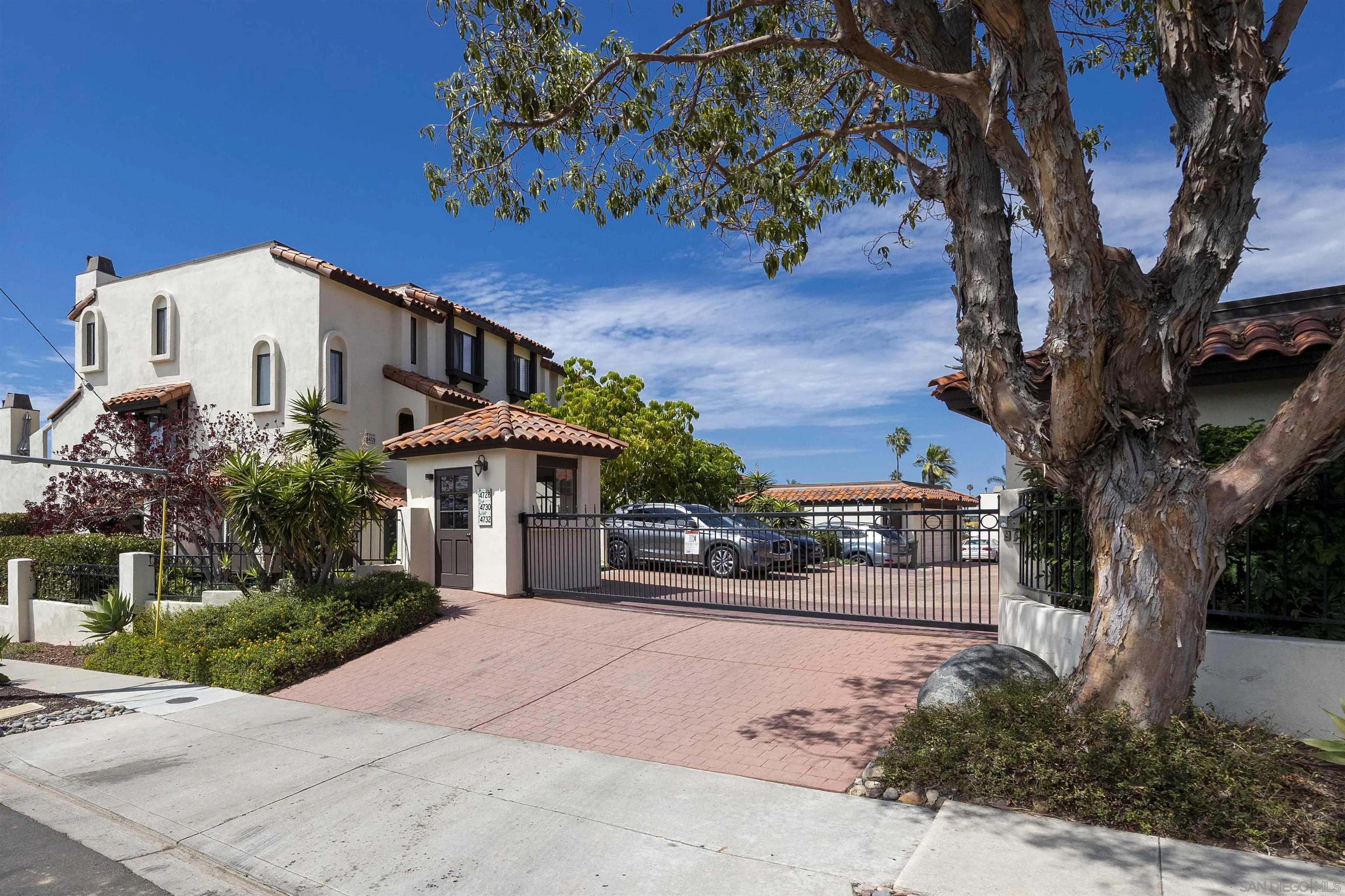 https://cdn.realtyfeed.com/cdn/127/260022319/bab58089c53b03654c7c522d34392f05.webp