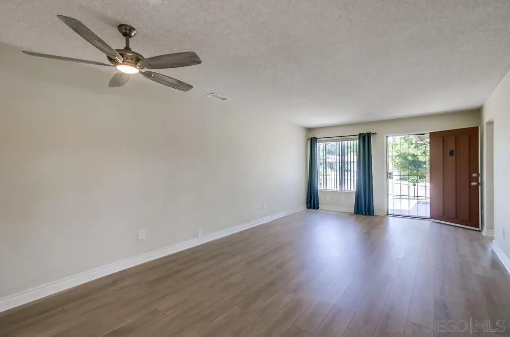 4755 Live Oak Ct, Oceanside, CA 92056 - Photo 5 of 36, Oceanside, CA