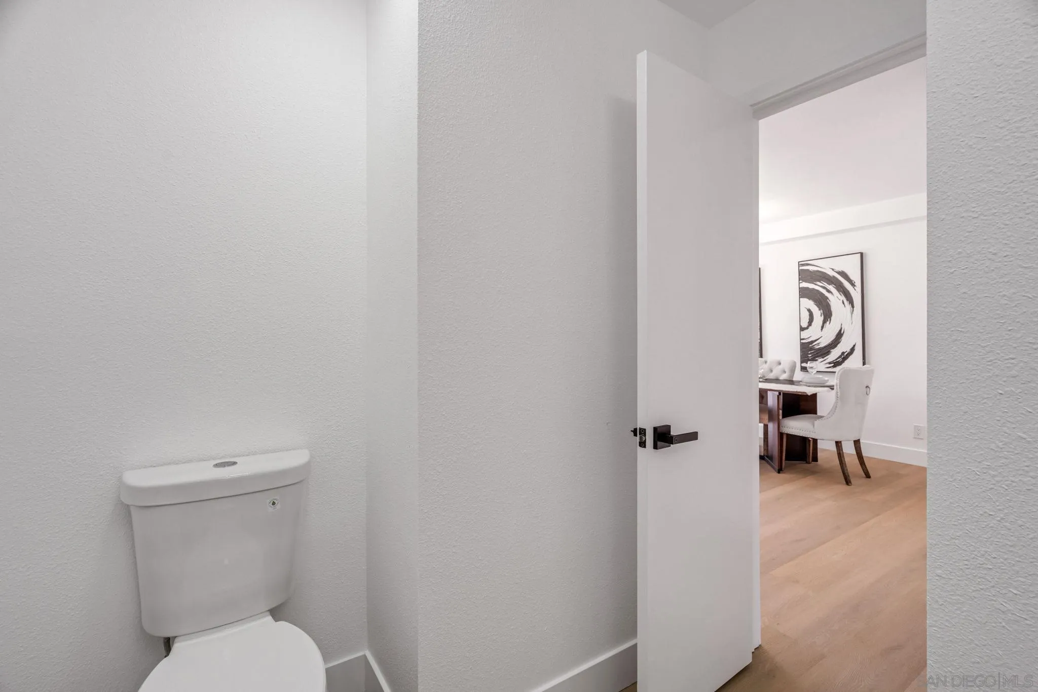 https://cdn.realtyfeed.com/cdn/127/260022325/8b14b3ef16c6ffe28b26f46462d25f87.webp