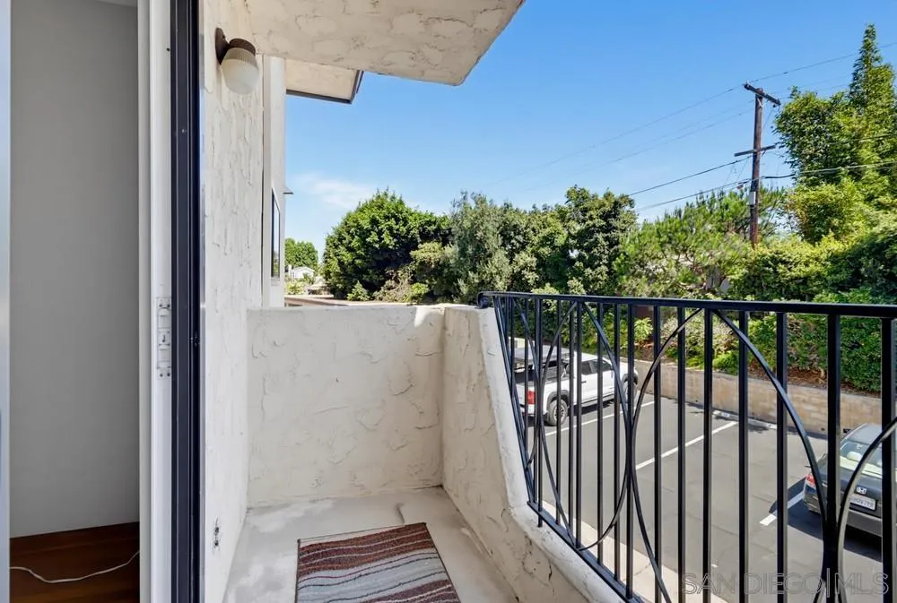 https://cdn.realtyfeed.com/cdn/127/260022327/2c0c390659fd126ccb02cb449a86ea45.webp