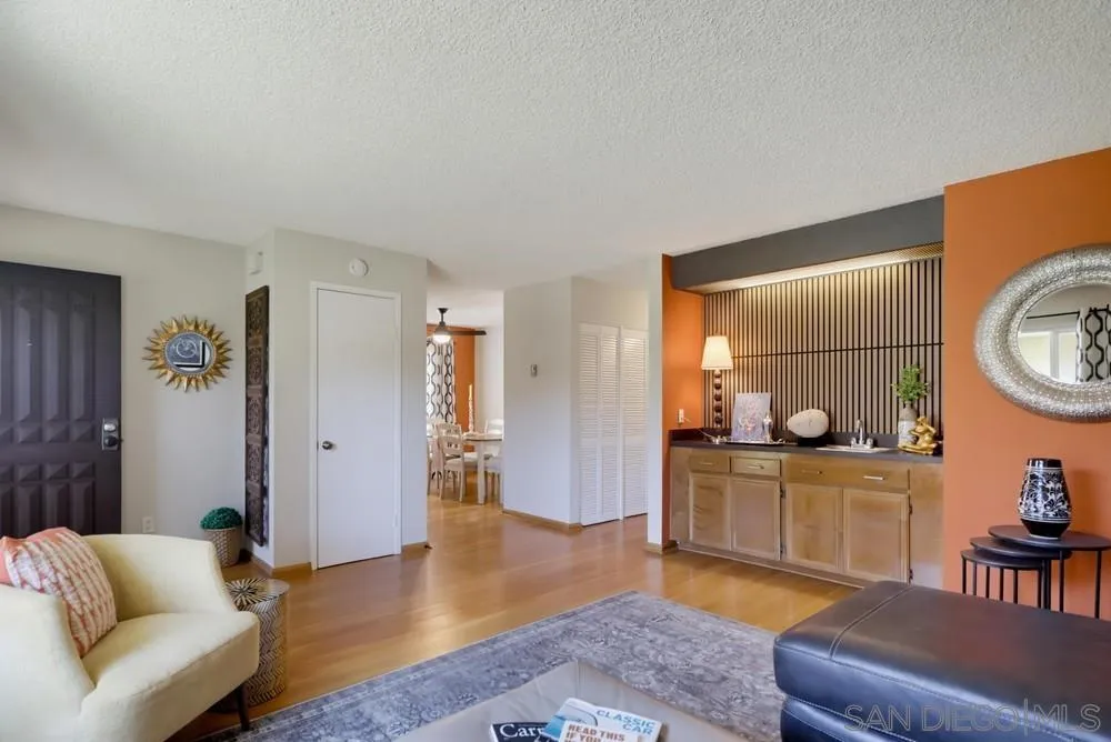https://cdn.realtyfeed.com/cdn/127/260022327/47e720d1ac19f8eeea4cc946018987b2.webp