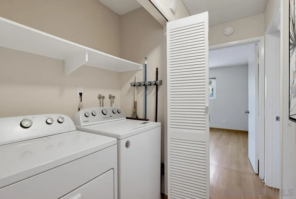 https://cdn.realtyfeed.com/cdn/127/260022327/796f0a2a9e5444807209ca78b4ba89bf.webp