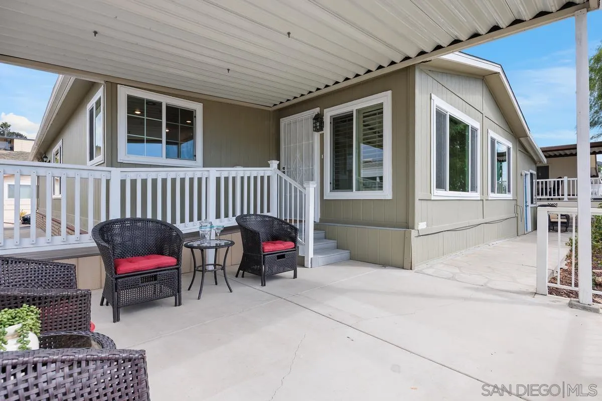 https://cdn.realtyfeed.com/cdn/127/260022331/6d54406fabad133828bb3562a430072e.webp