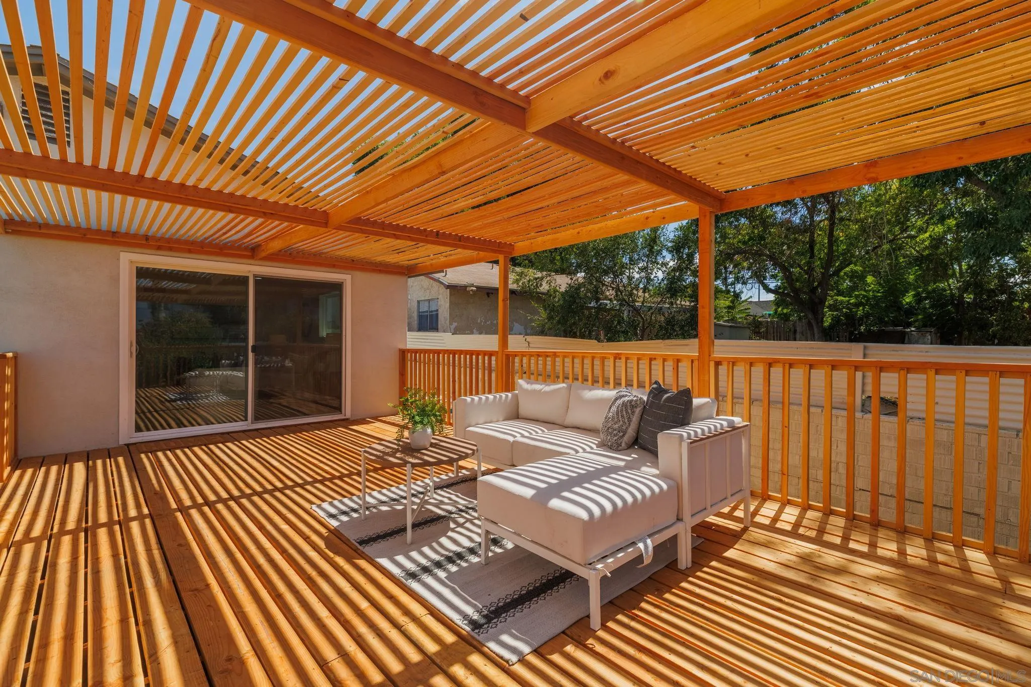 https://cdn.realtyfeed.com/cdn/127/260022339/e94e3da3bb668411faac25bd2ec7eab5.webp