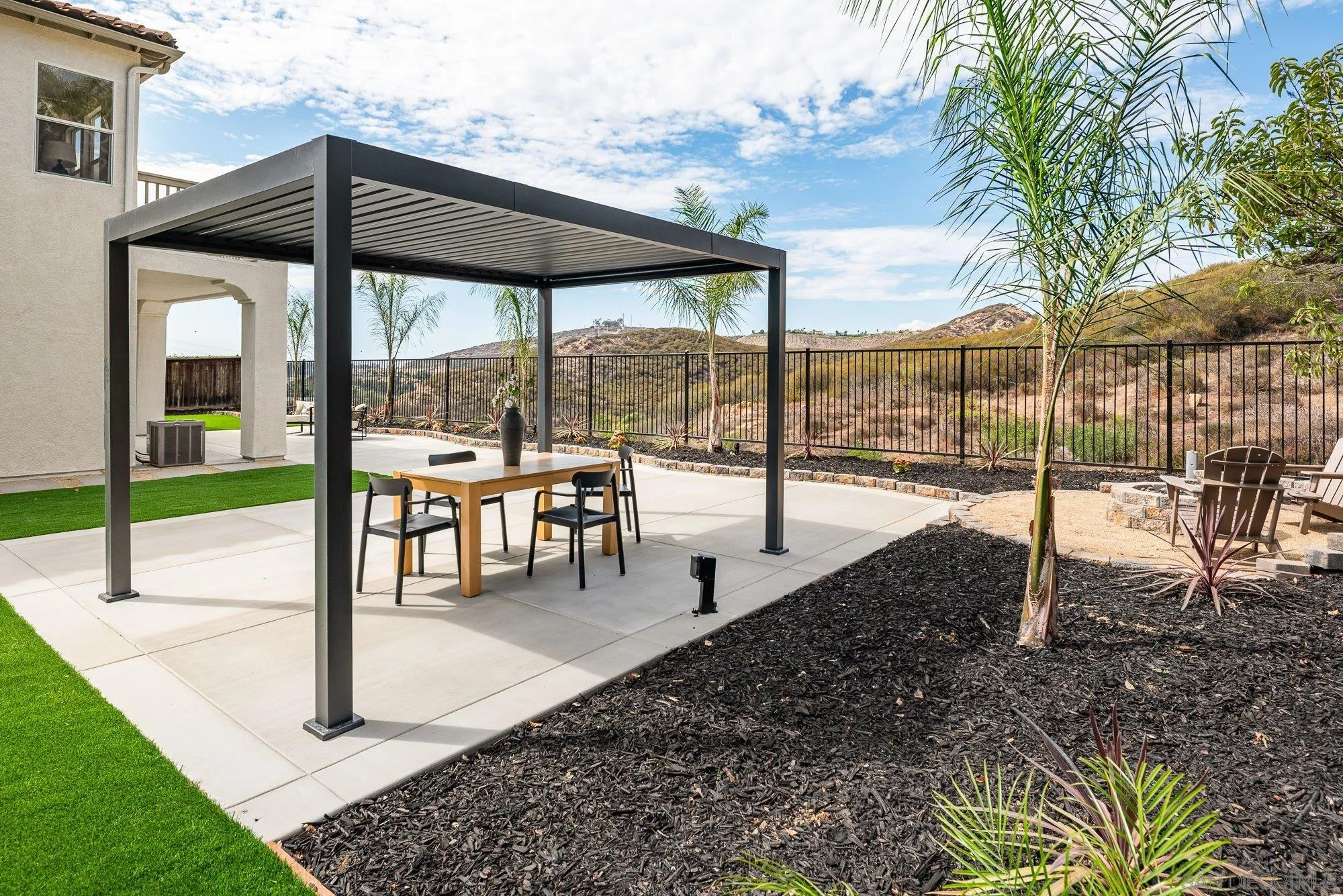 https://cdn.realtyfeed.com/cdn/127/260022340/25b7a0dd450c3560dceb70b89c69b82e.webp