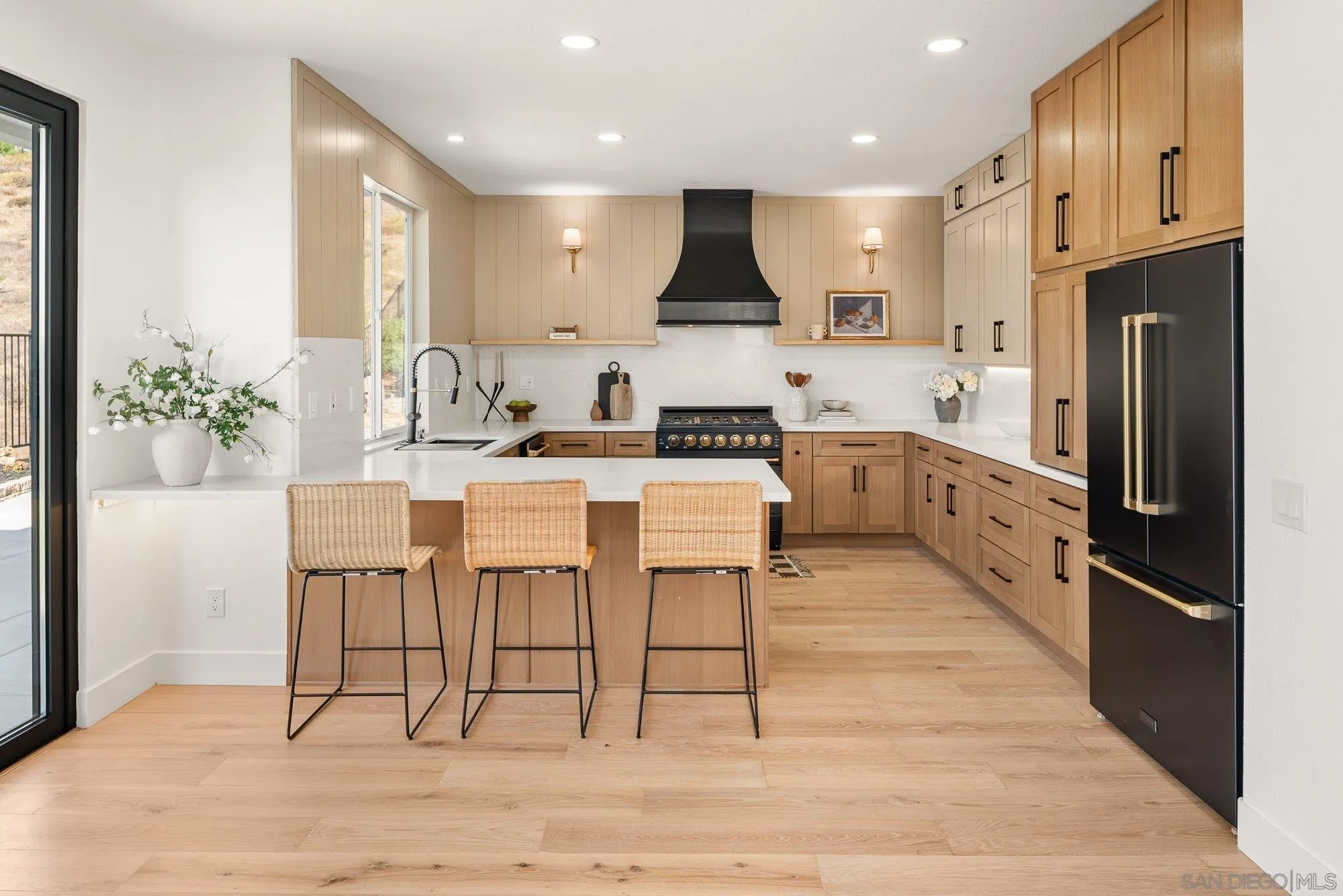 https://cdn.realtyfeed.com/cdn/127/260022340/377845a8712671a4eaf890b11c7cd1f6.webp