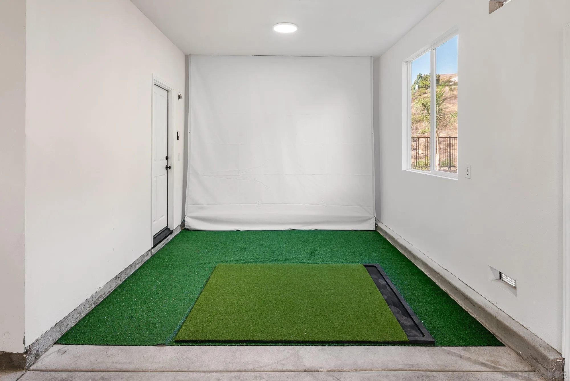 https://cdn.realtyfeed.com/cdn/127/260022340/54e38571d3aa0dc1e142ed6fbccc7bee.webp