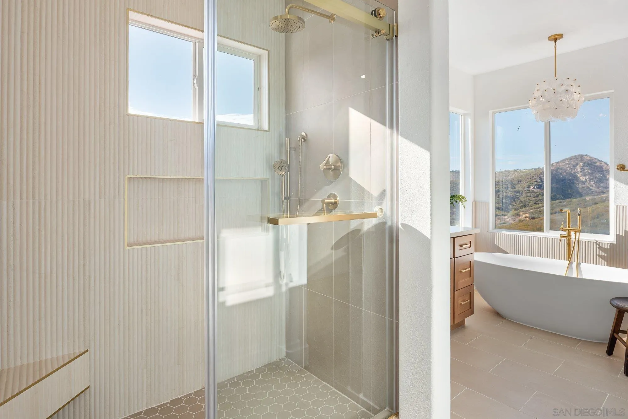 https://cdn.realtyfeed.com/cdn/127/260022340/683c749b184eb9973b697c0cb237014c.webp