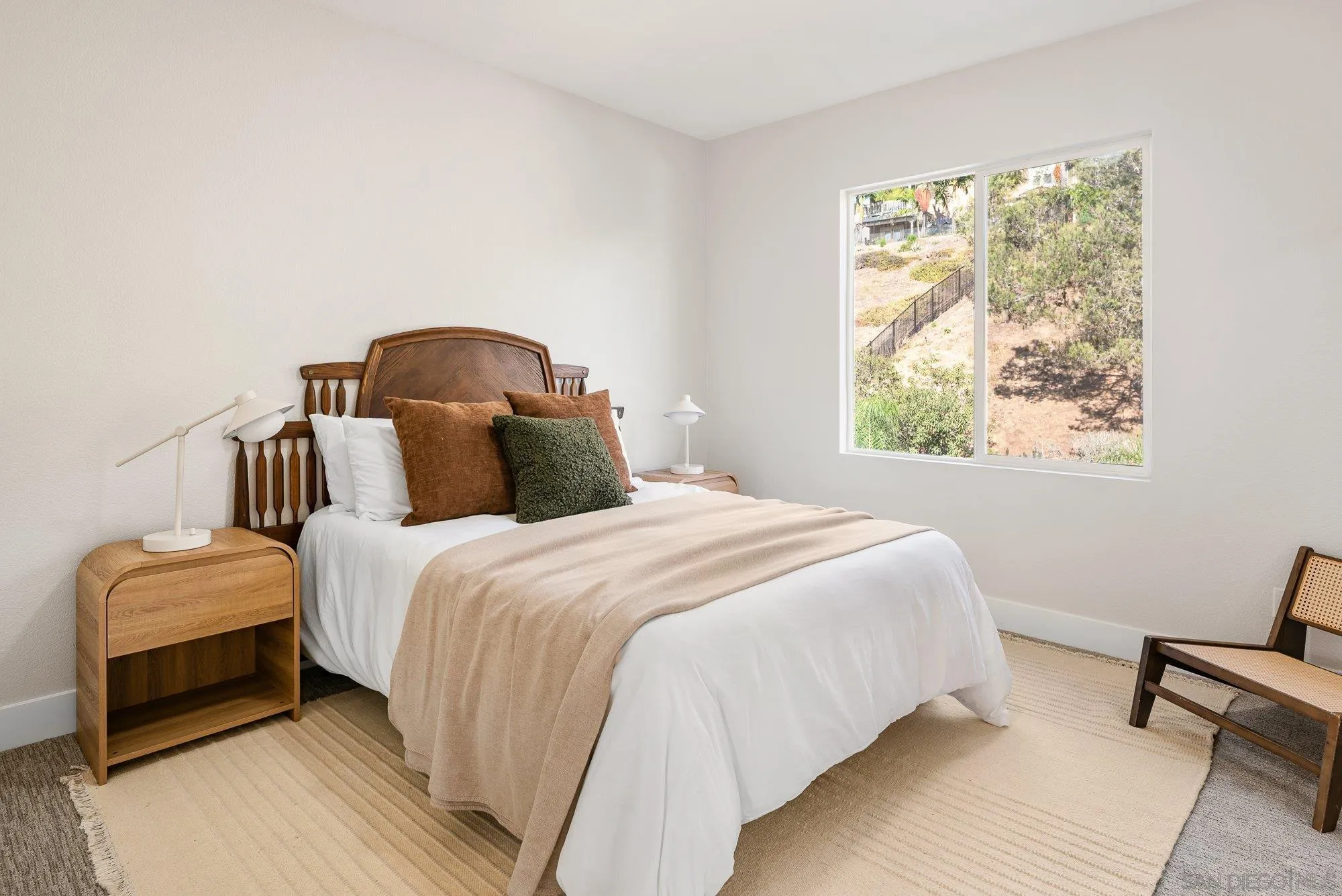 https://cdn.realtyfeed.com/cdn/127/260022340/a6411b170a309a81571b7e579c35dfc2.webp