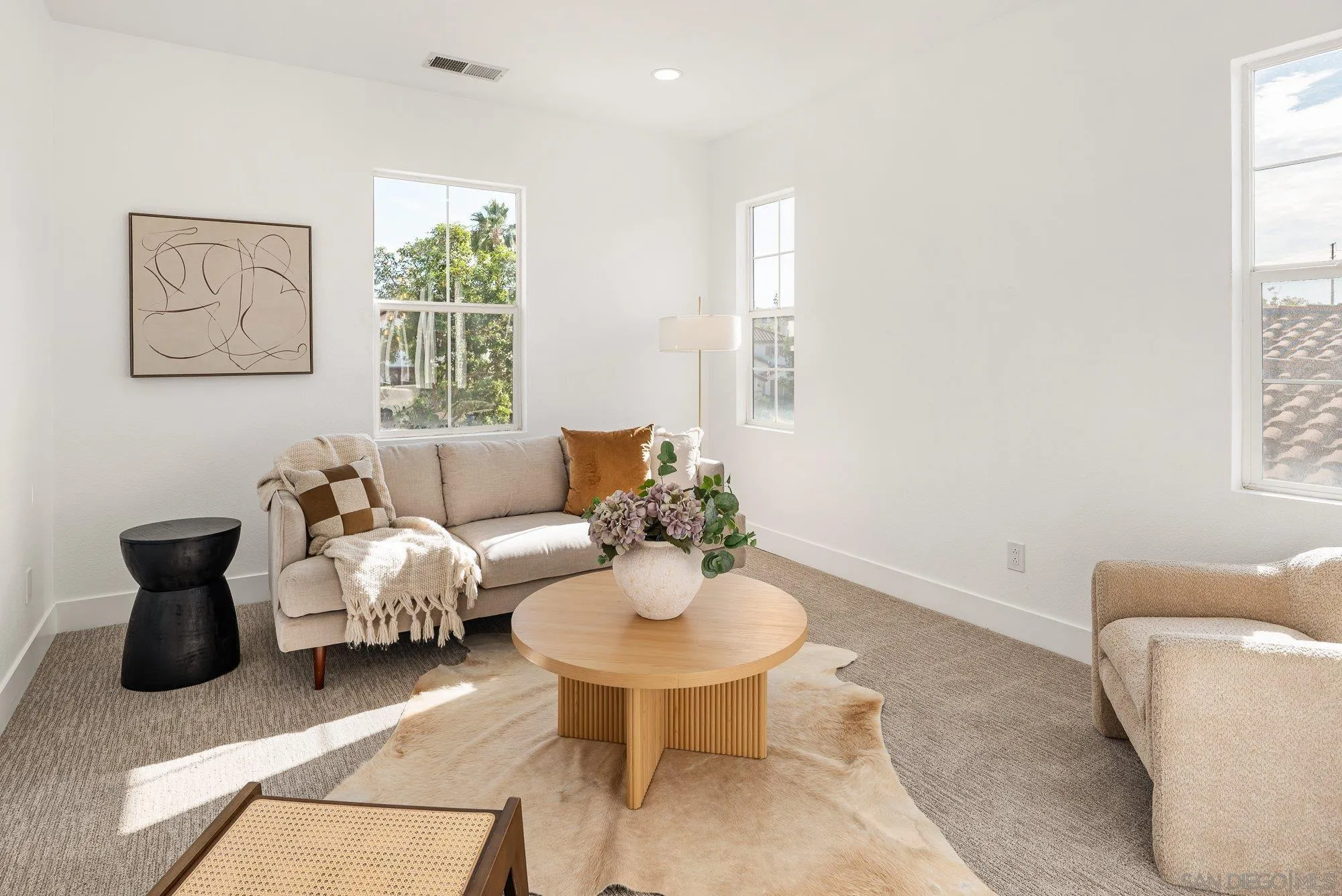 https://cdn.realtyfeed.com/cdn/127/260022340/bdad8010ae3b4785fc9a7eaba921cfe7.webp