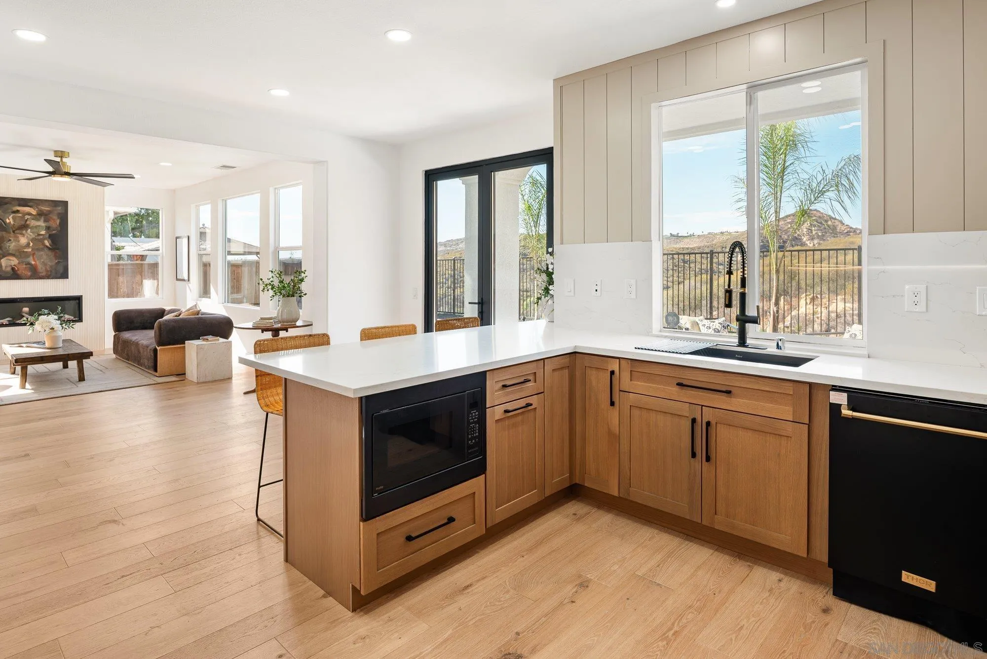 https://cdn.realtyfeed.com/cdn/127/260022340/ee6a2437a89564c74d7b3c74f142c4ec.webp