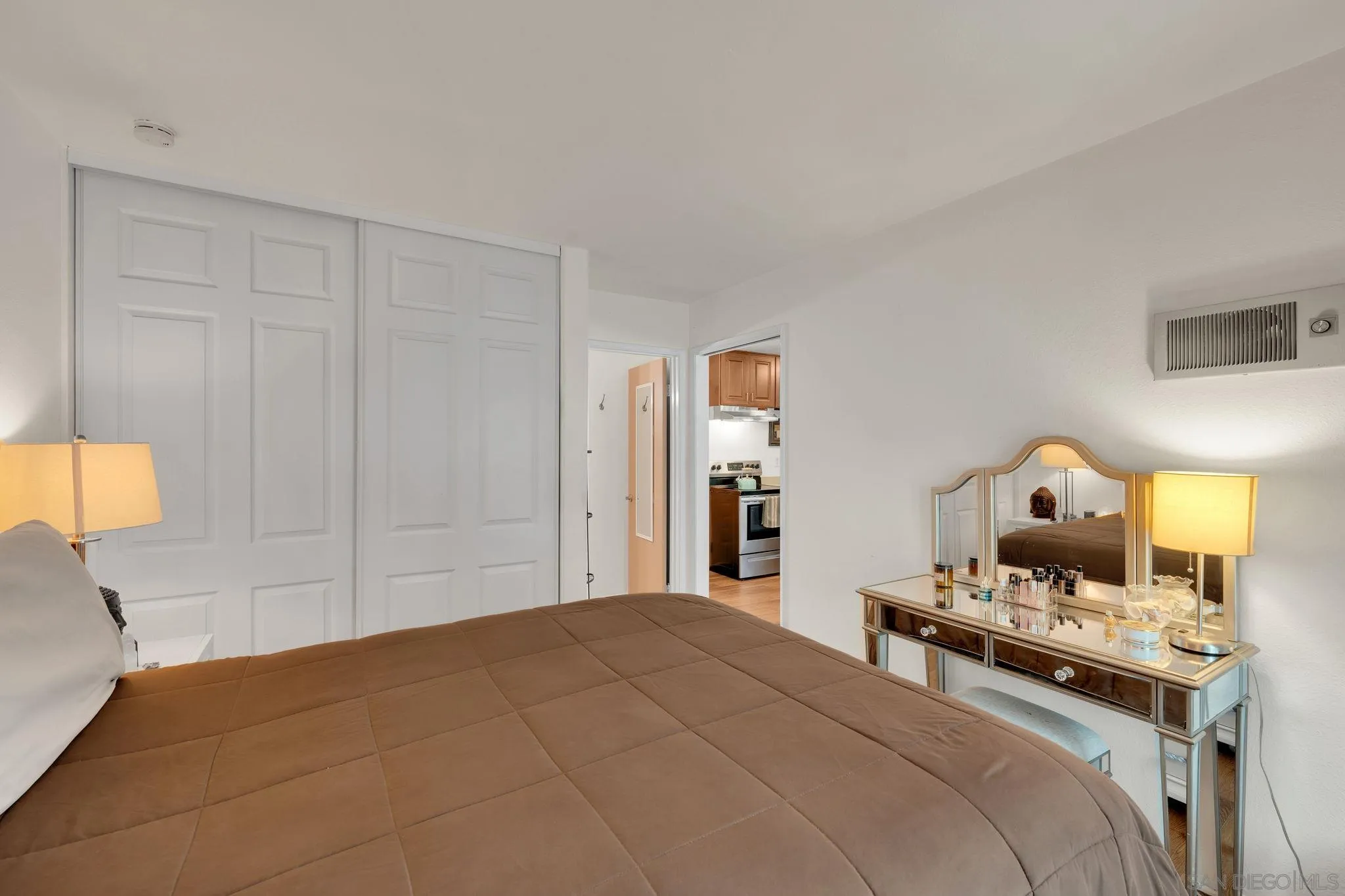 https://cdn.realtyfeed.com/cdn/127/260022347/454595aa971d69abc7dd9574220f22f2.webp