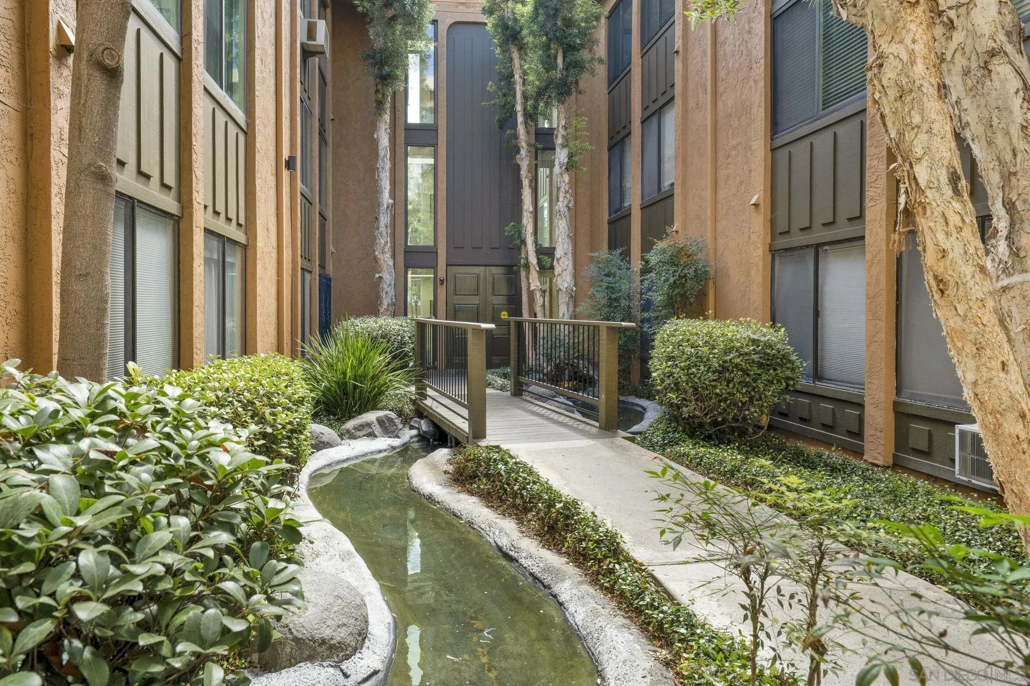 https://cdn.realtyfeed.com/cdn/127/260022347/6709142f12be811ac8ca3b6bee488293.webp