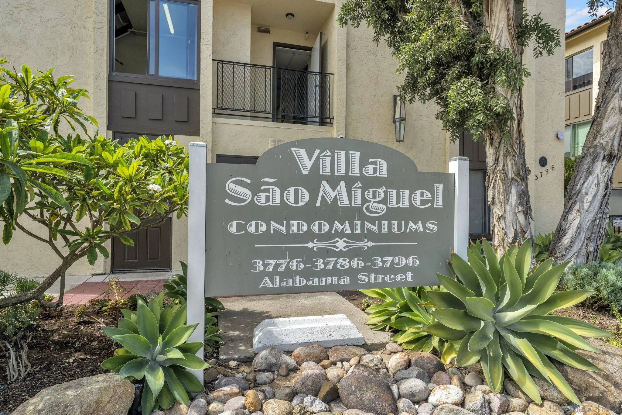 https://cdn.realtyfeed.com/cdn/127/260022347/d896a8ccd6e148076862c0d898497632.webp