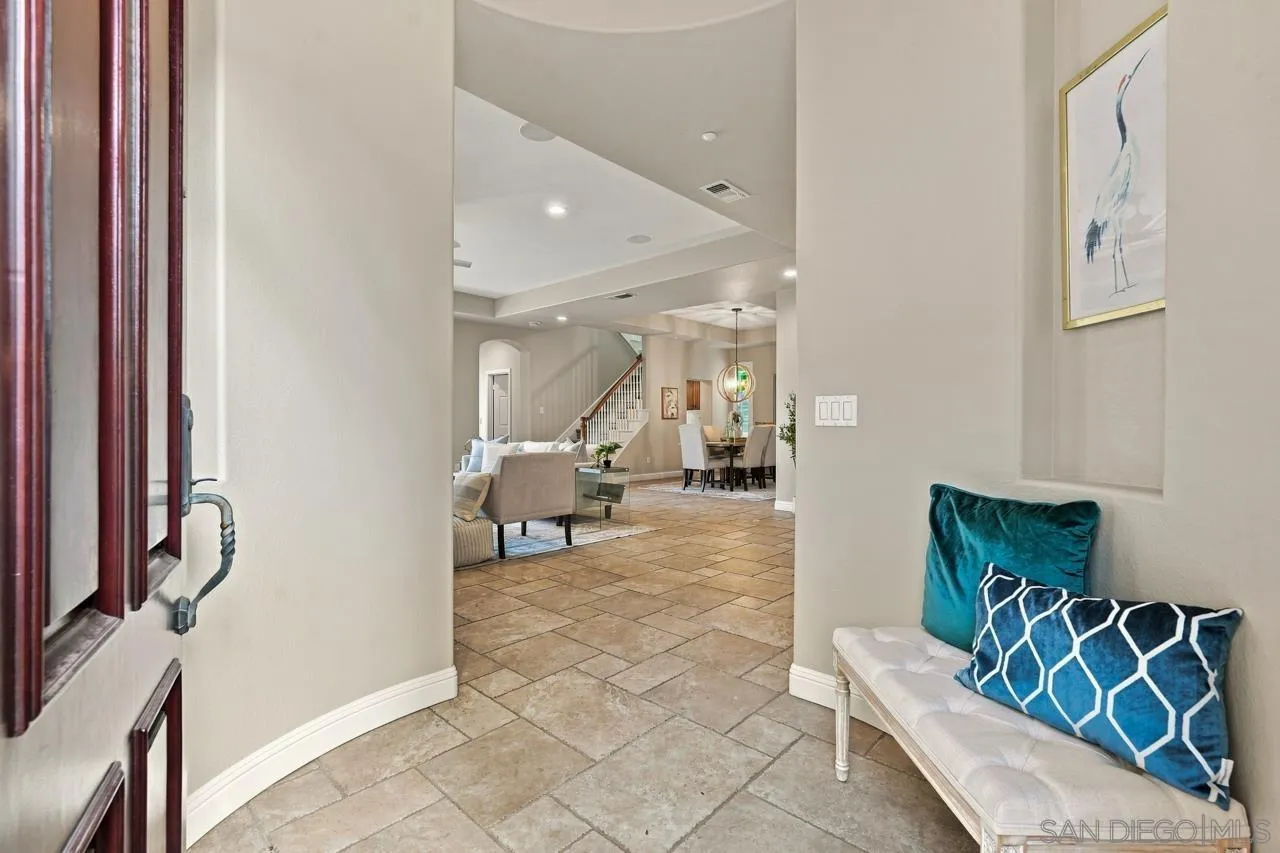 https://cdn.realtyfeed.com/cdn/127/260022353/92b56d132815fc7903c63fb337180195.webp
