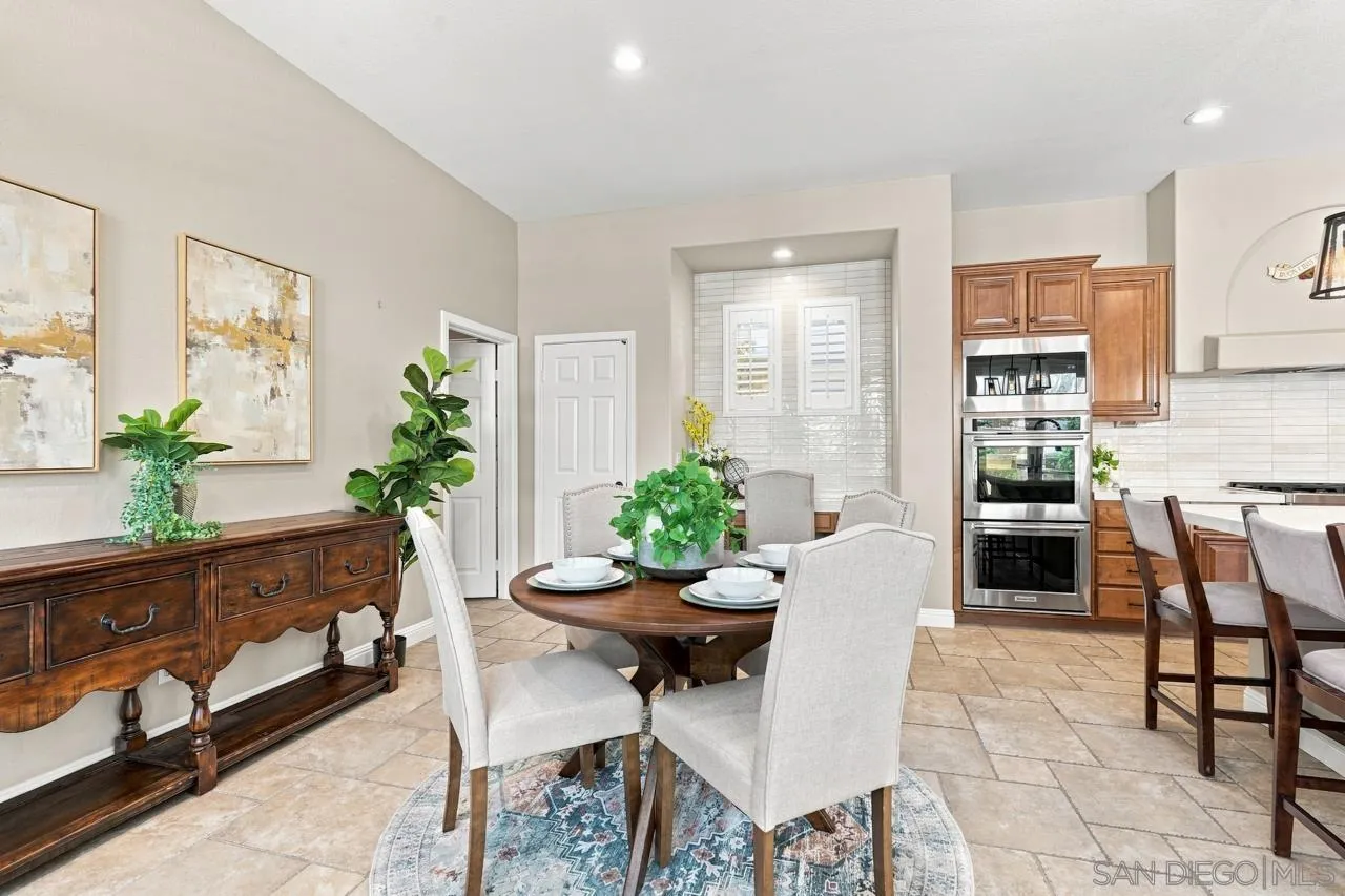 https://cdn.realtyfeed.com/cdn/127/260022353/d44b5b5283fc6e791ce35ed52300b2ba.webp