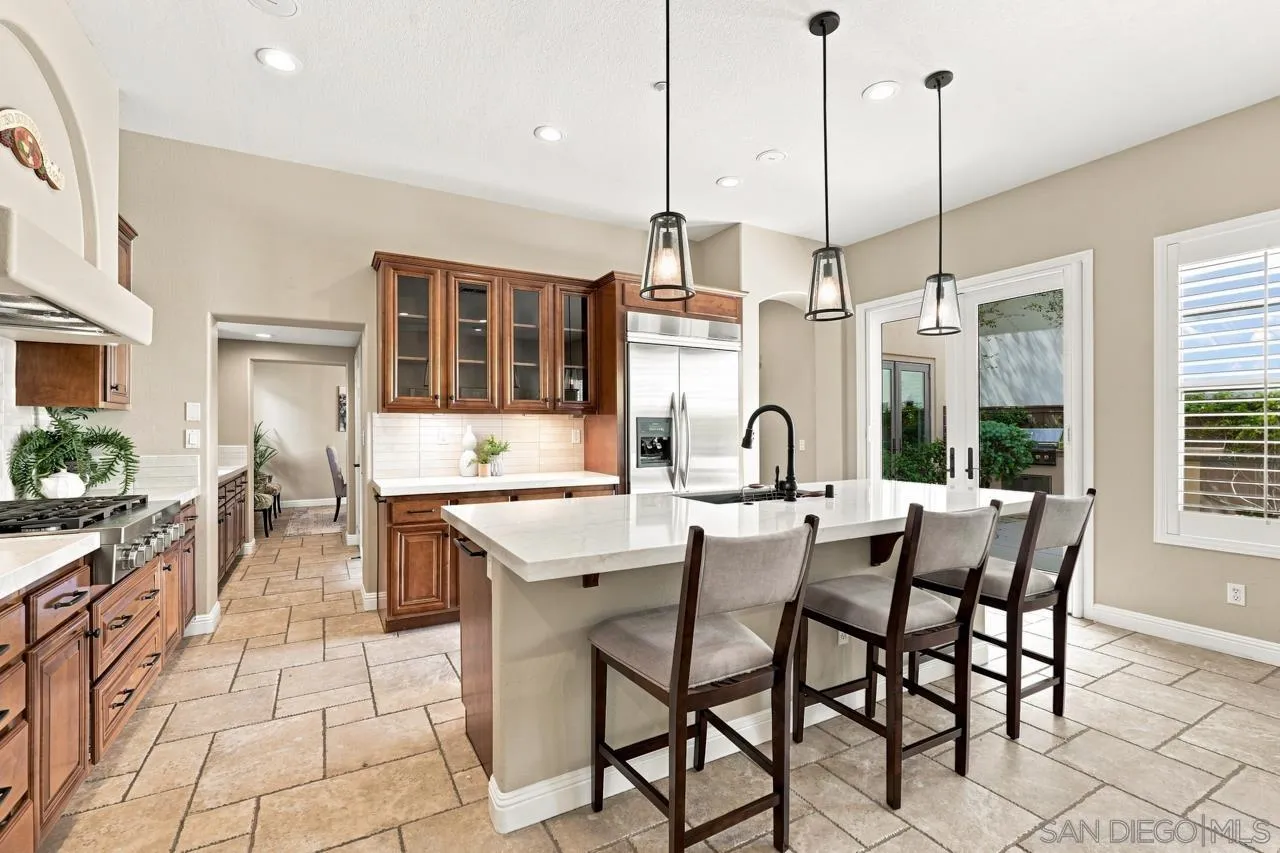 https://cdn.realtyfeed.com/cdn/127/260022353/efab6062040a83e453cbee63ed4f0812.webp