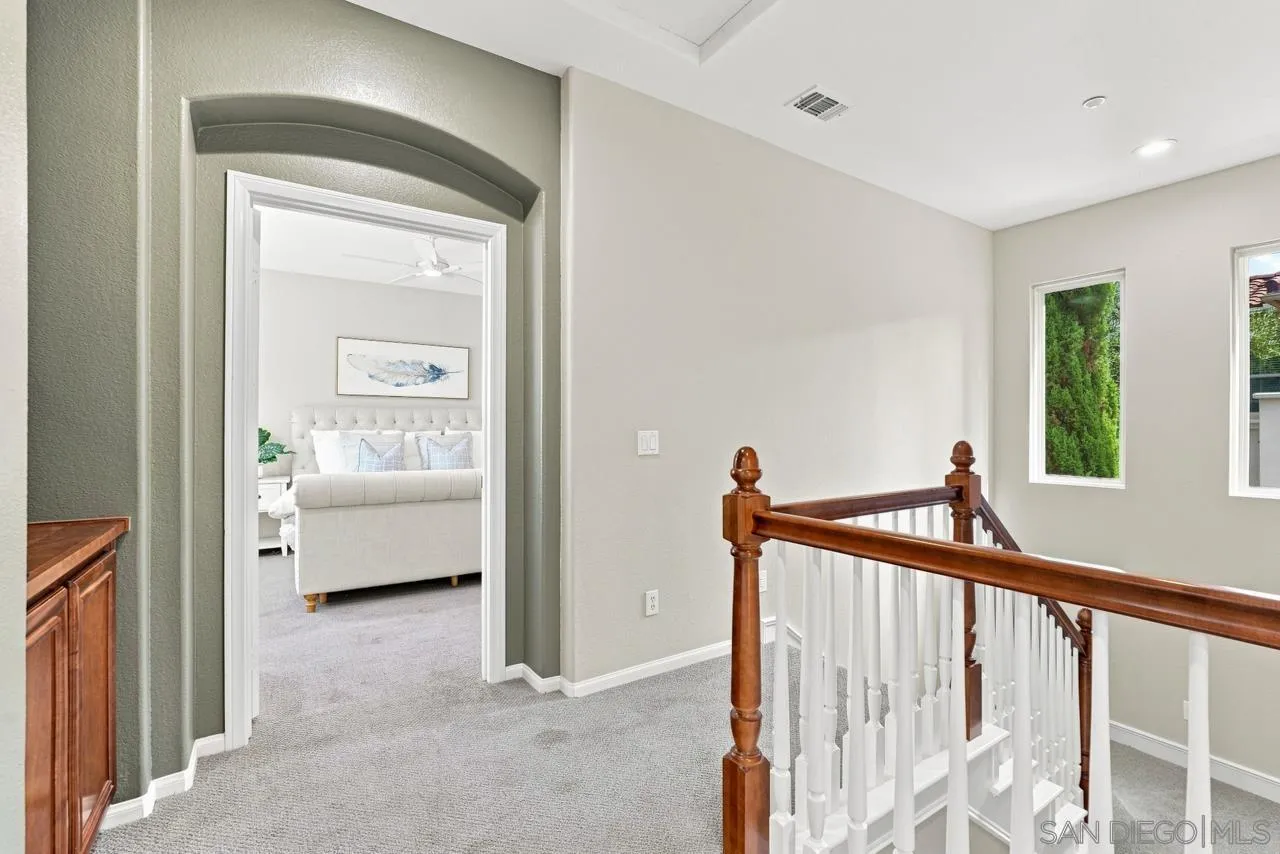 https://cdn.realtyfeed.com/cdn/127/260022353/fd4ee5020f9833ffc642db3517f3ed55.webp