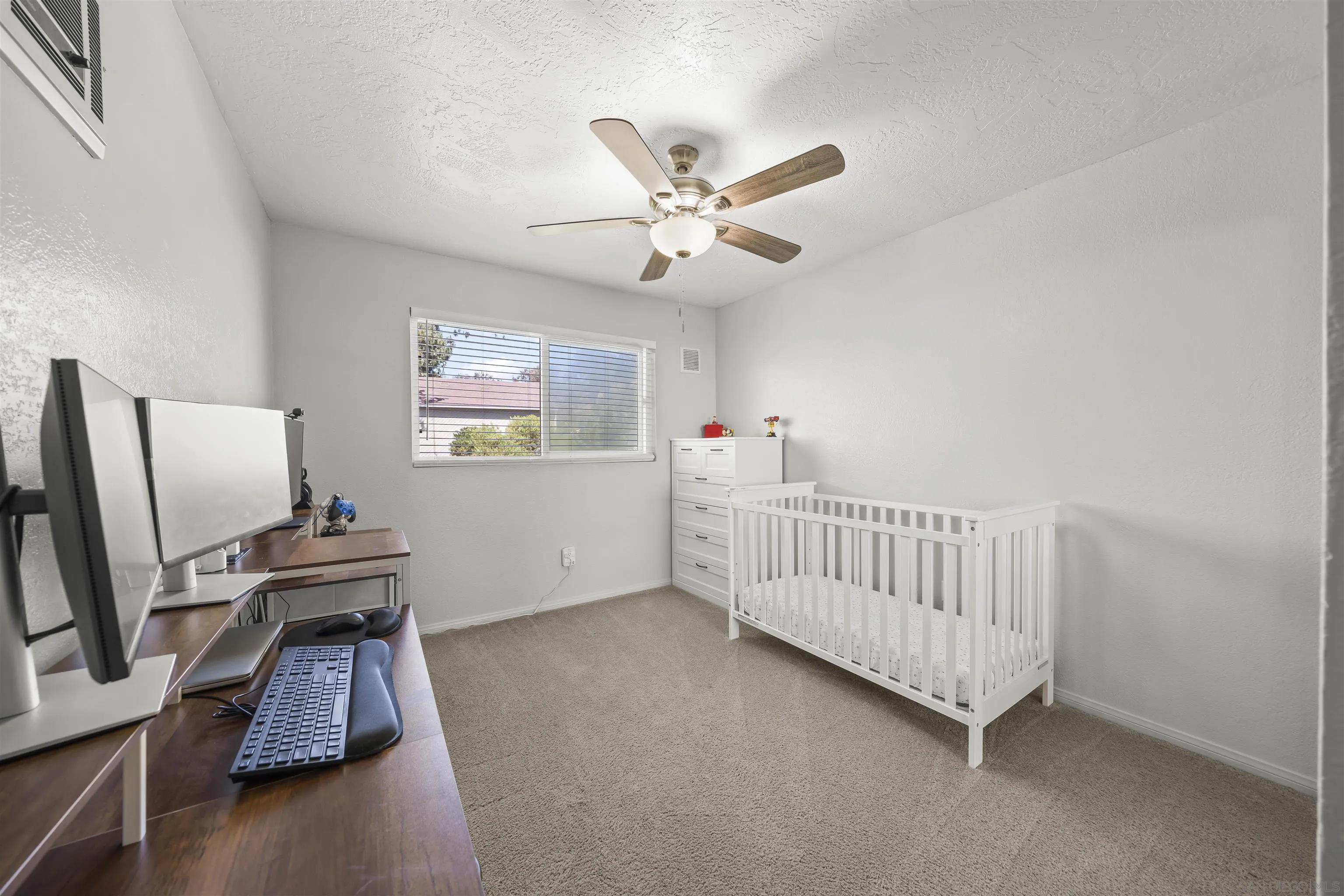 https://cdn.realtyfeed.com/cdn/127/260022356/514955a09c073c91411a226aa3b6c6ed.webp