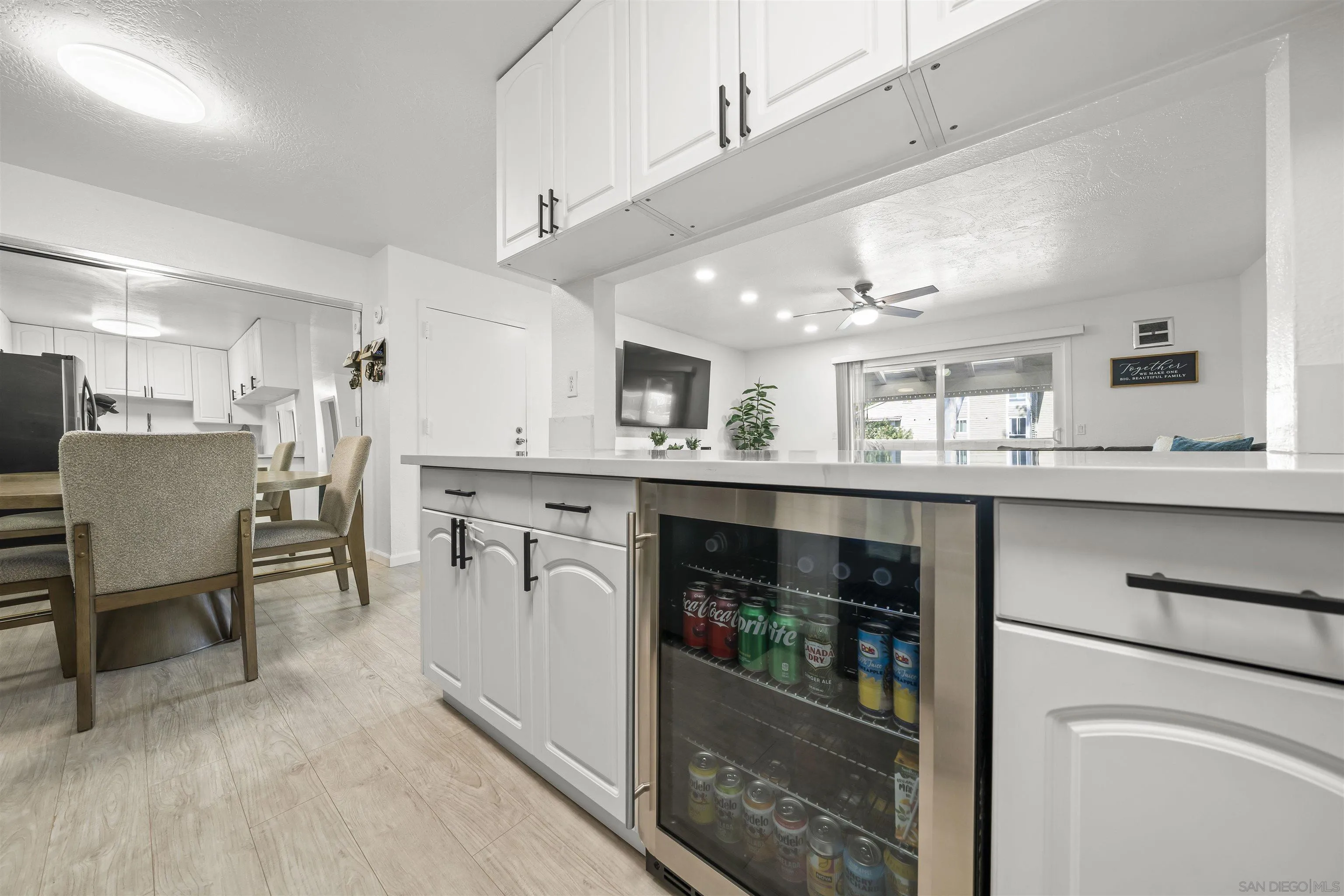 https://cdn.realtyfeed.com/cdn/127/260022356/57d7d2ea413cb7d2de6af635382d9e9c.webp