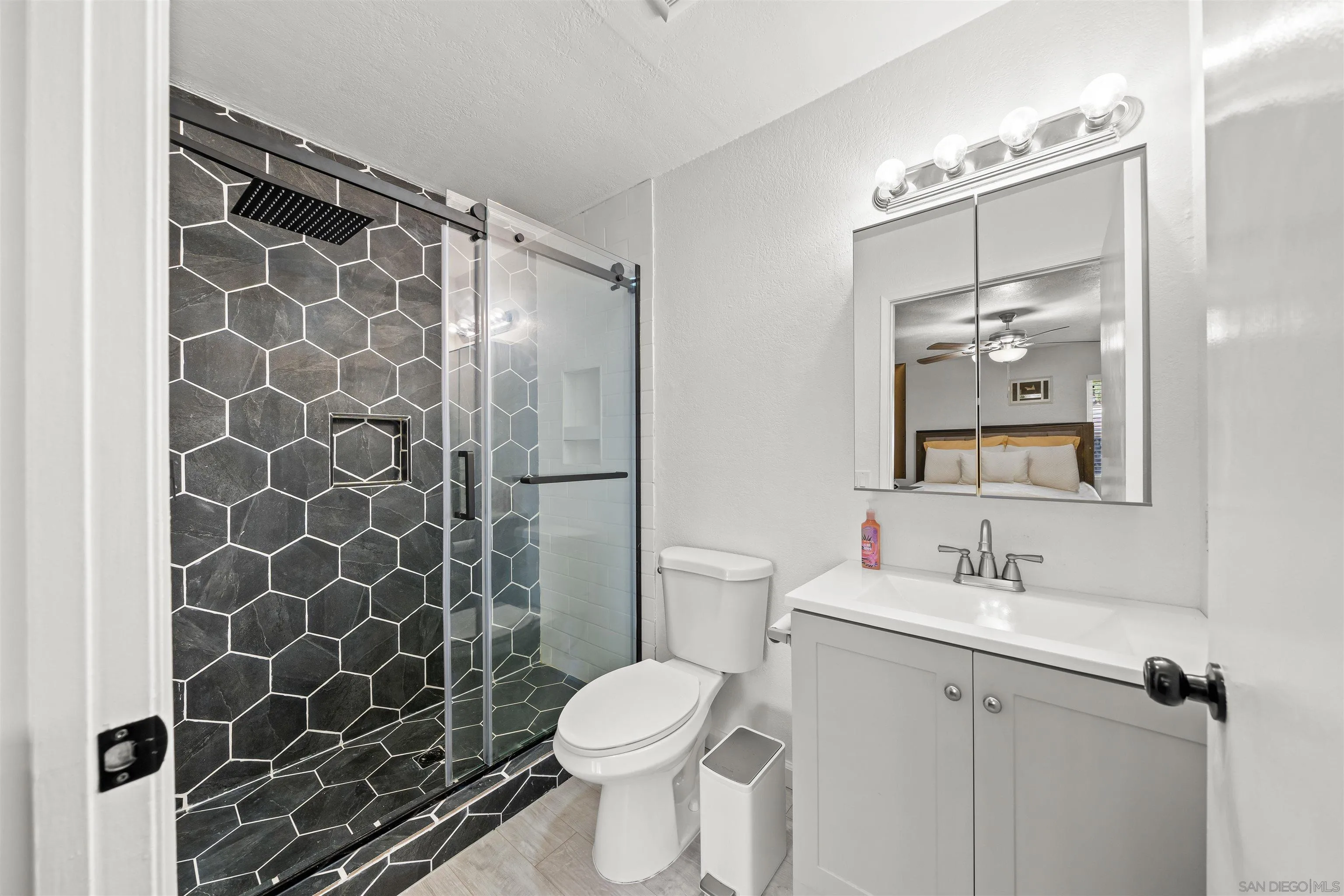 https://cdn.realtyfeed.com/cdn/127/260022356/c9d937dc21ef7a92e988bda6411be28d.webp