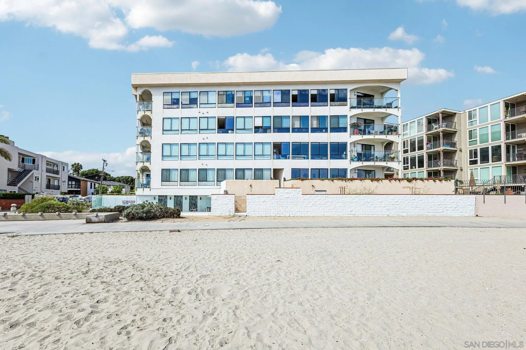 https://cdn.realtyfeed.com/cdn/127/260022358/174052cfc6fb3cf7d5d62ae311a97770.webp