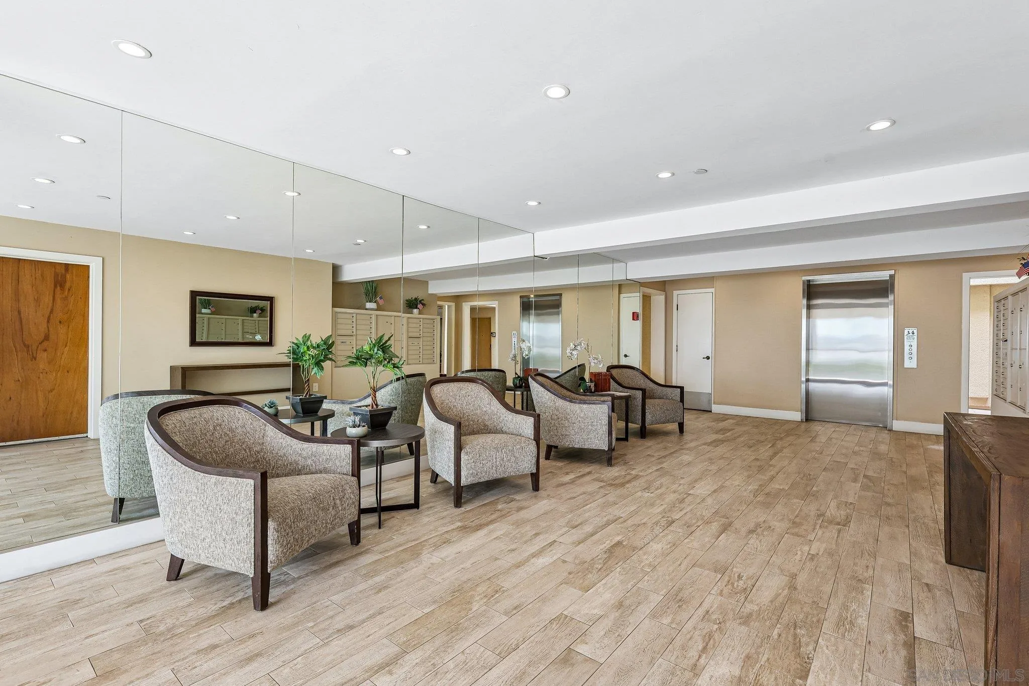 https://cdn.realtyfeed.com/cdn/127/260022358/1da5603346c3c8344f90314f351bd462.webp