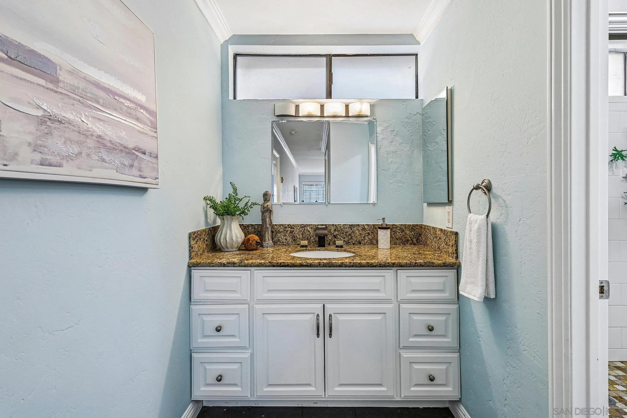 https://cdn.realtyfeed.com/cdn/127/260022358/3a7515bad4ef20e91601d24c76000578.webp