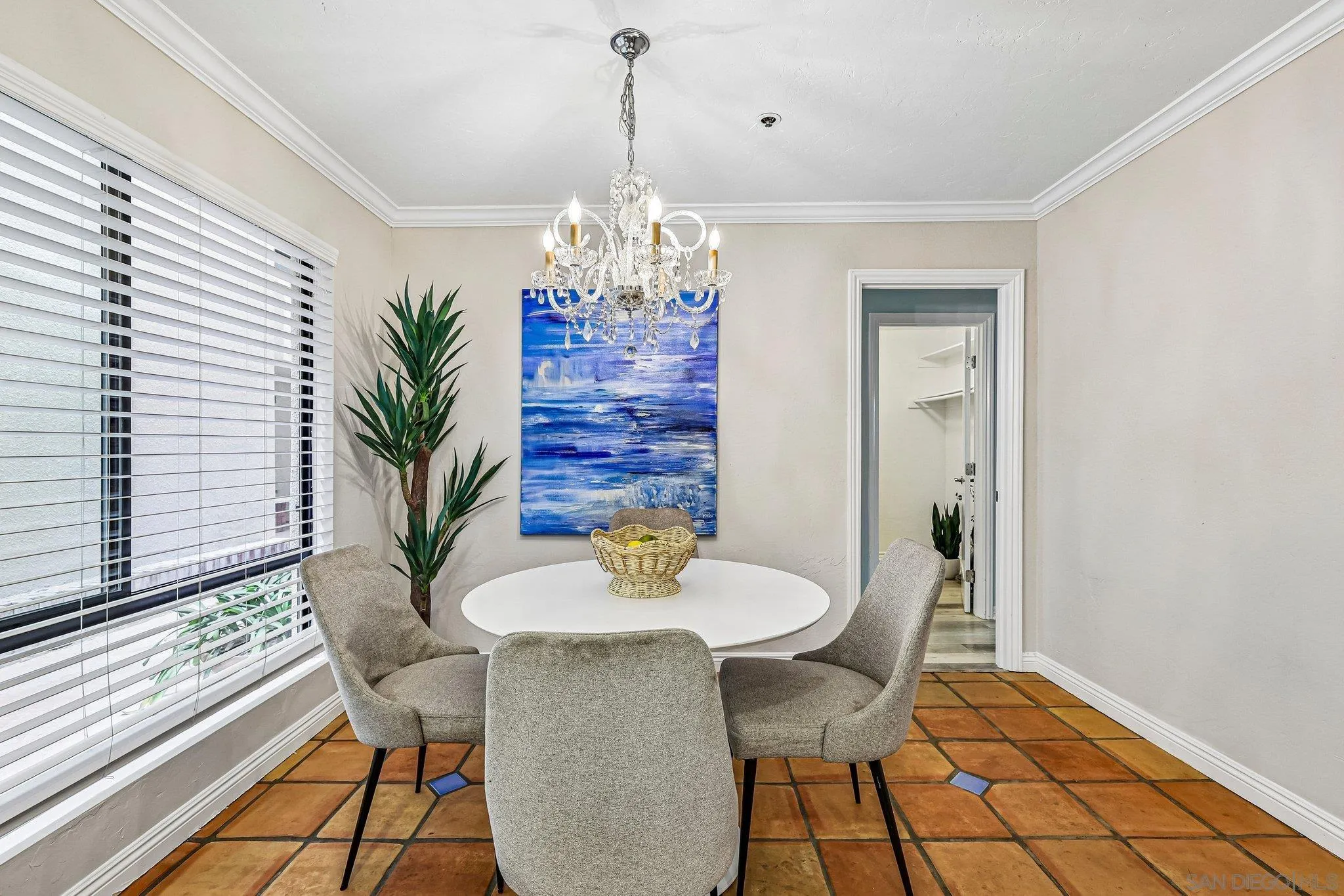 https://cdn.realtyfeed.com/cdn/127/260022358/405dfaf8802a5b44459f1ffaa01527f7.webp