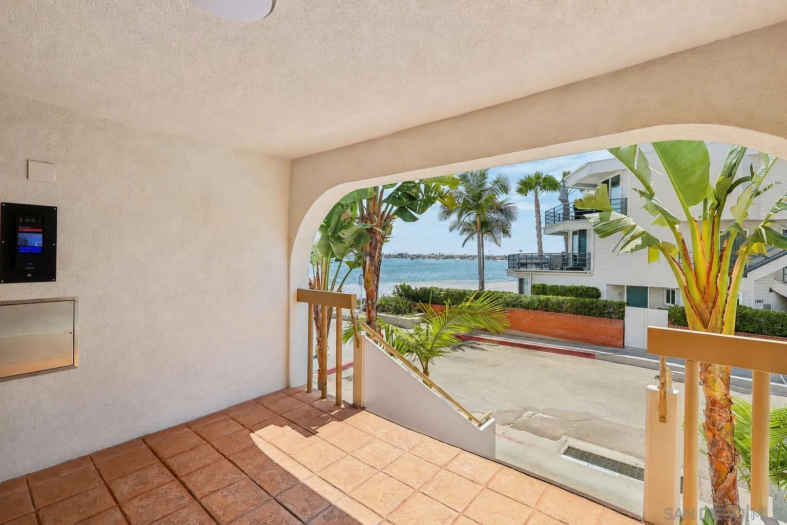 https://cdn.realtyfeed.com/cdn/127/260022358/badf4c9c5db9b06147f13c32a78104e8.webp