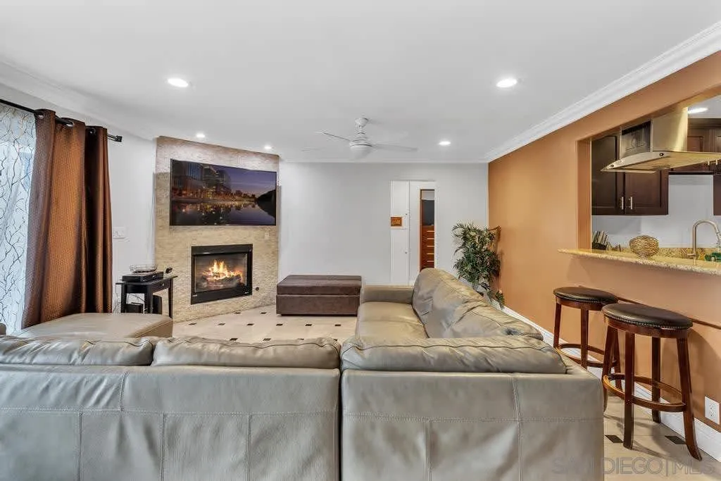 https://cdn.realtyfeed.com/cdn/127/260022361/464243a9d203feffd9e09e1c04c01b6d.webp