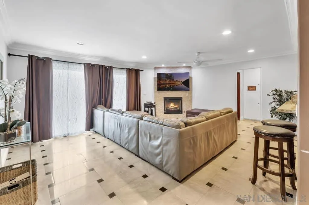 https://cdn.realtyfeed.com/cdn/127/260022361/7c54b64b17ebd03a71b995090317cb2c.webp